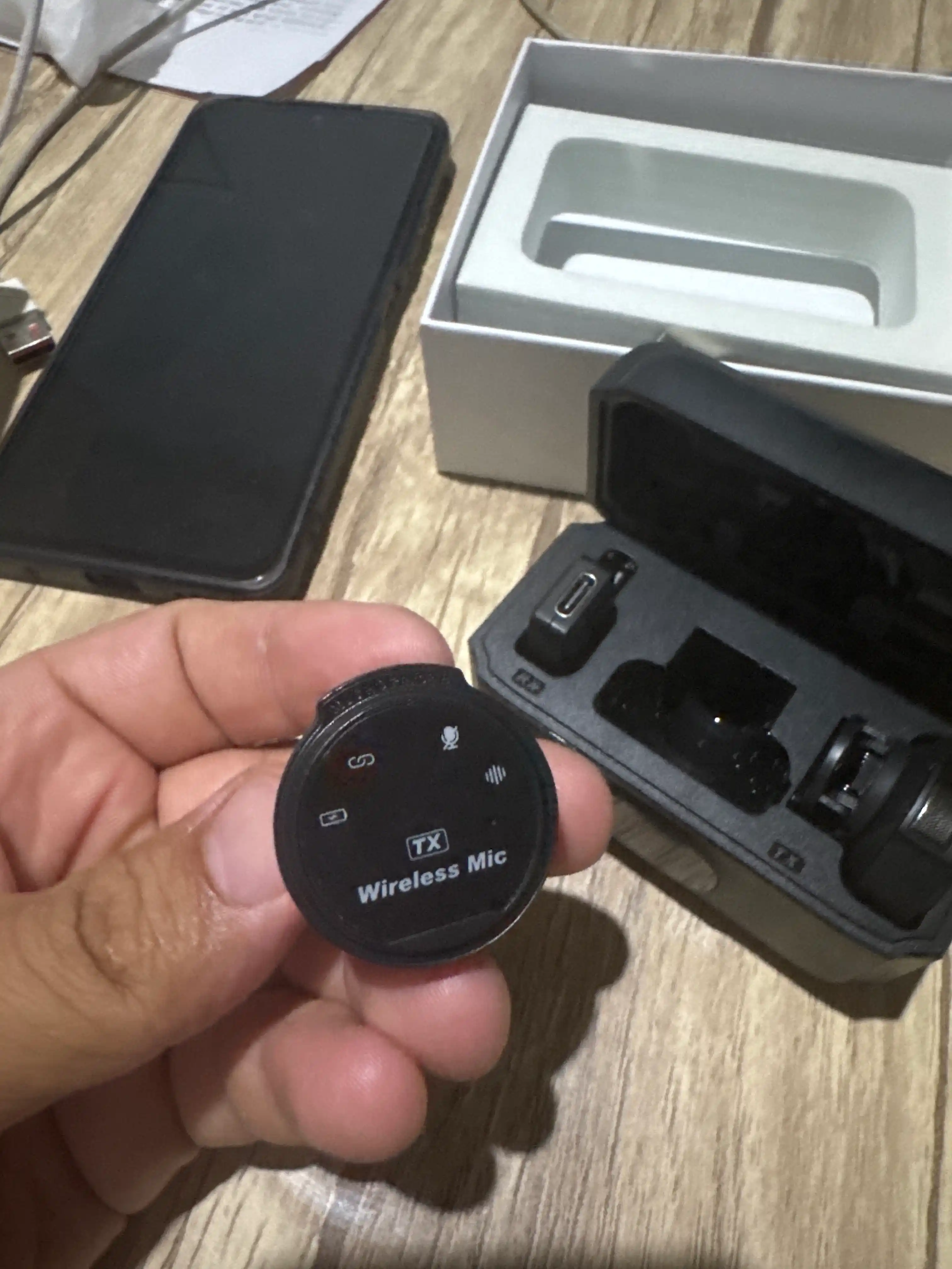 Simsiz petlichka mikrofon telefon uchun Type-C / Lightning, kontent va intervyu uchun