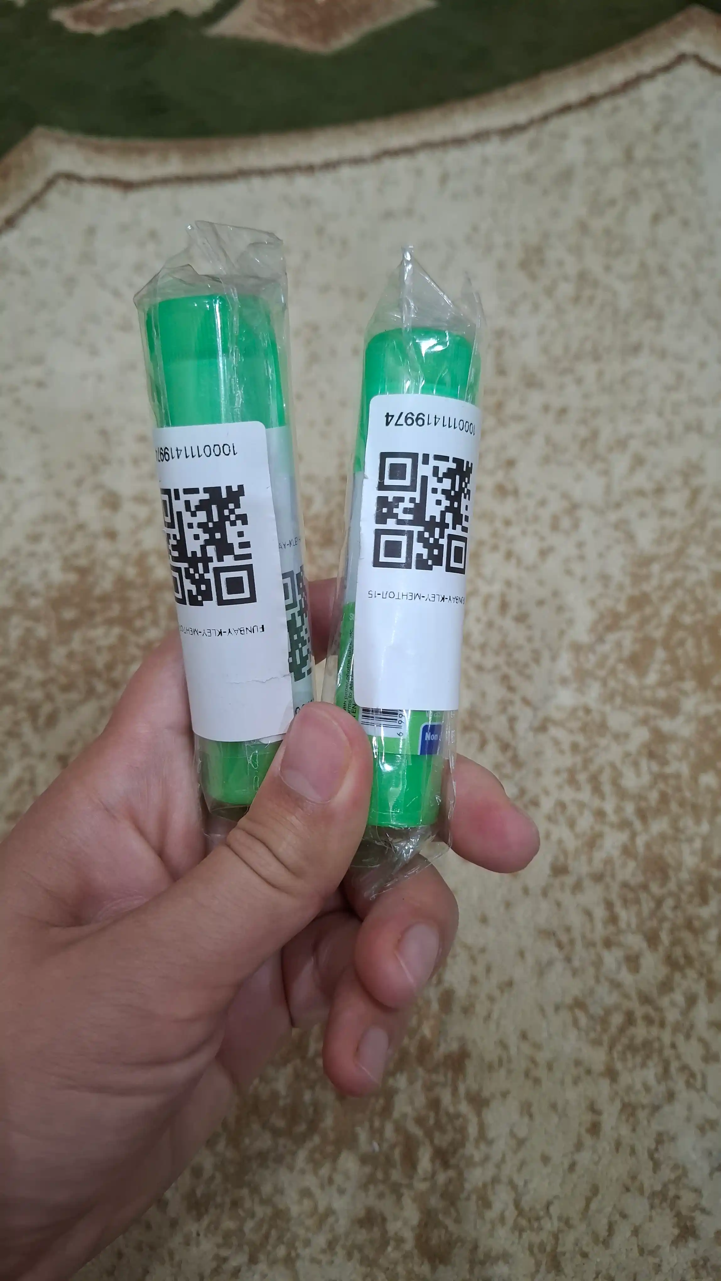 Yelim - 15, 25, 35 g, qog‘oz va boshqa mahsulotlar uchun yelim