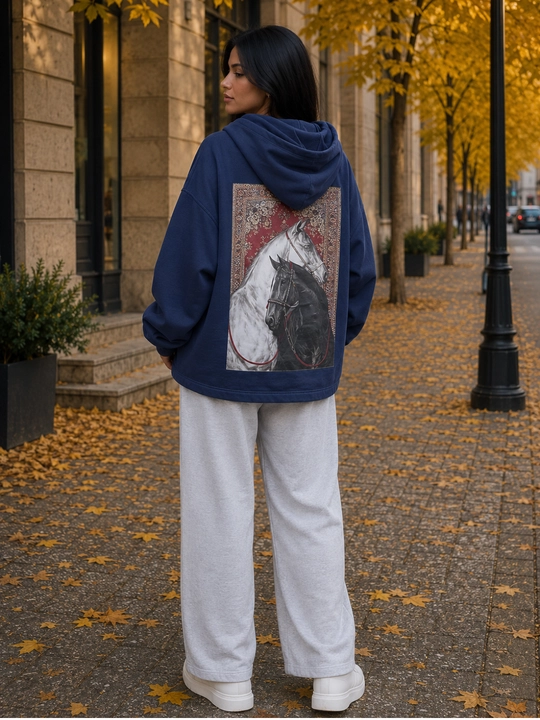 Ayollar sport kiyimi, oversize kapyushonli va belida printli xudi