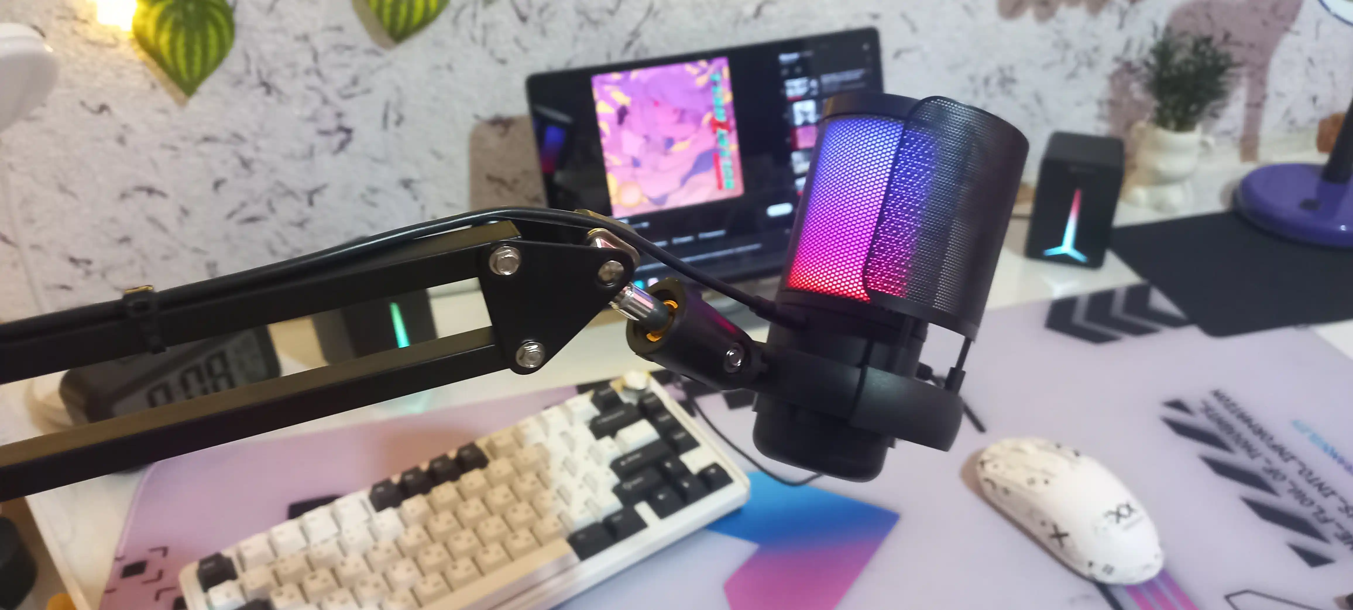 RGB yoritgichli o'yin kondensatori mikrofoni, braket va oqim filtri