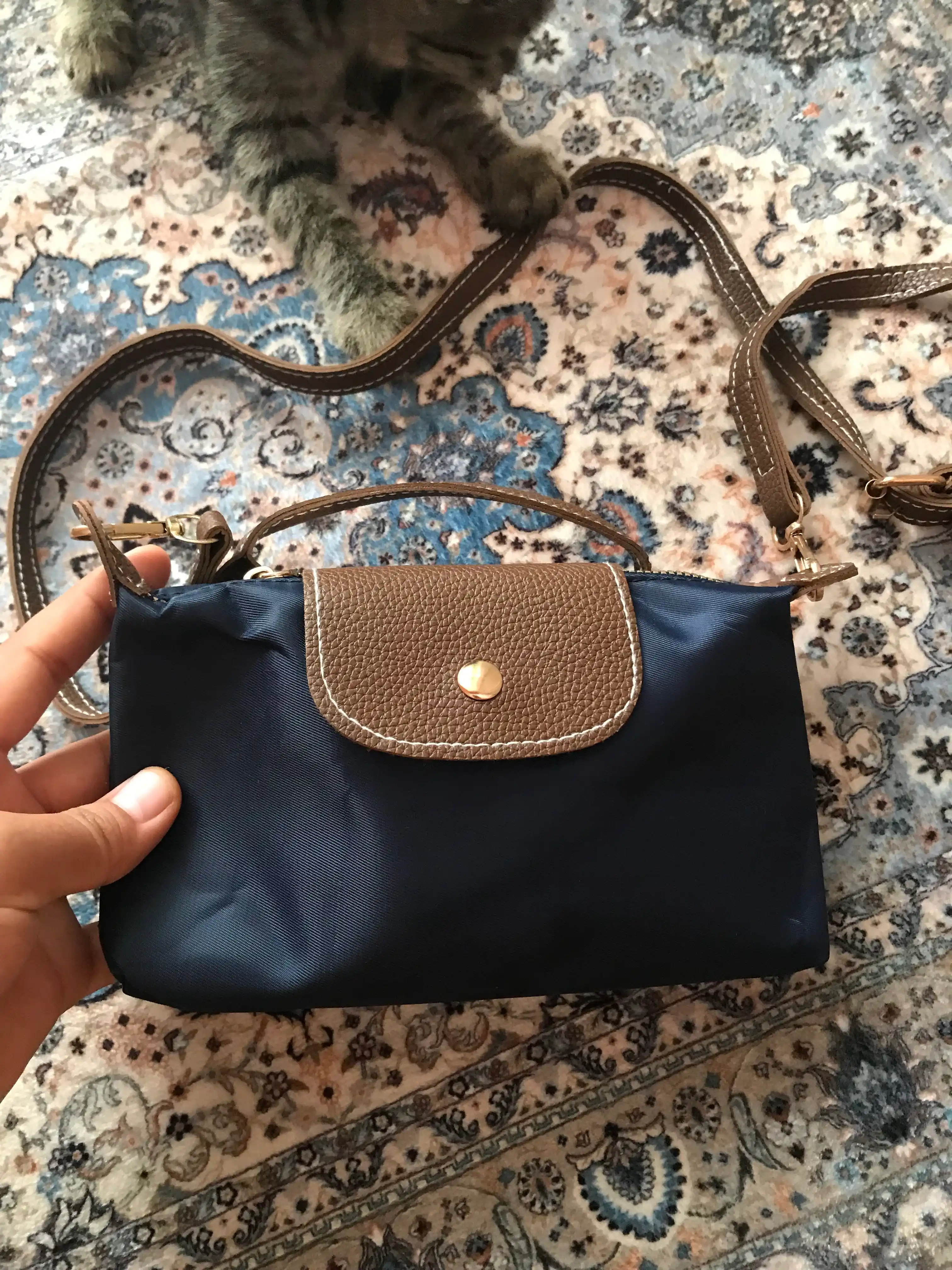 Ayollar uchun Longchamp uslubidagi eko-charmdan kichik kross-bodi sumkasi