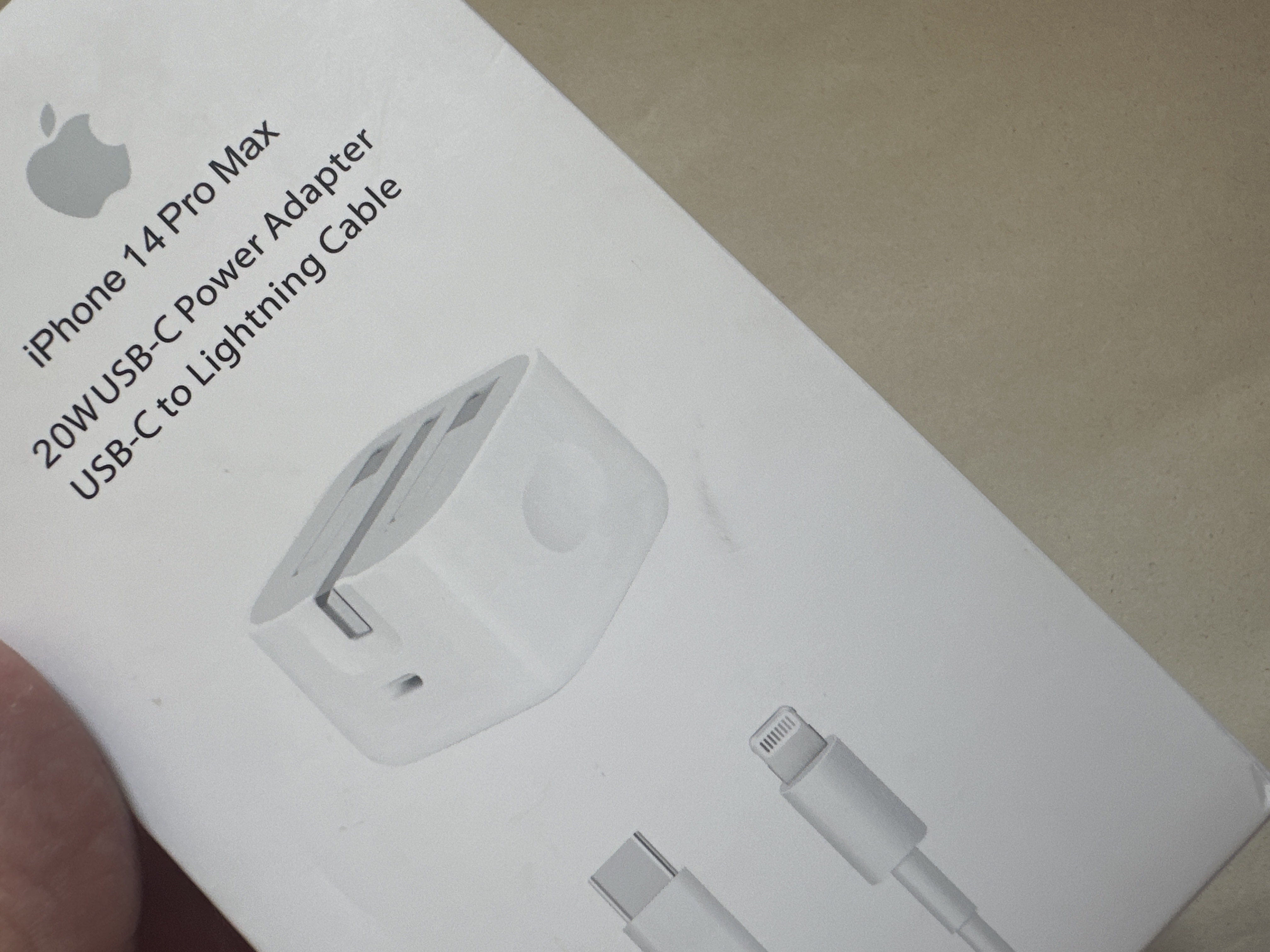Зарядное устройство для iPhone, быстрая зарядка 20 Вт, с кабелем Type-C — Lightning