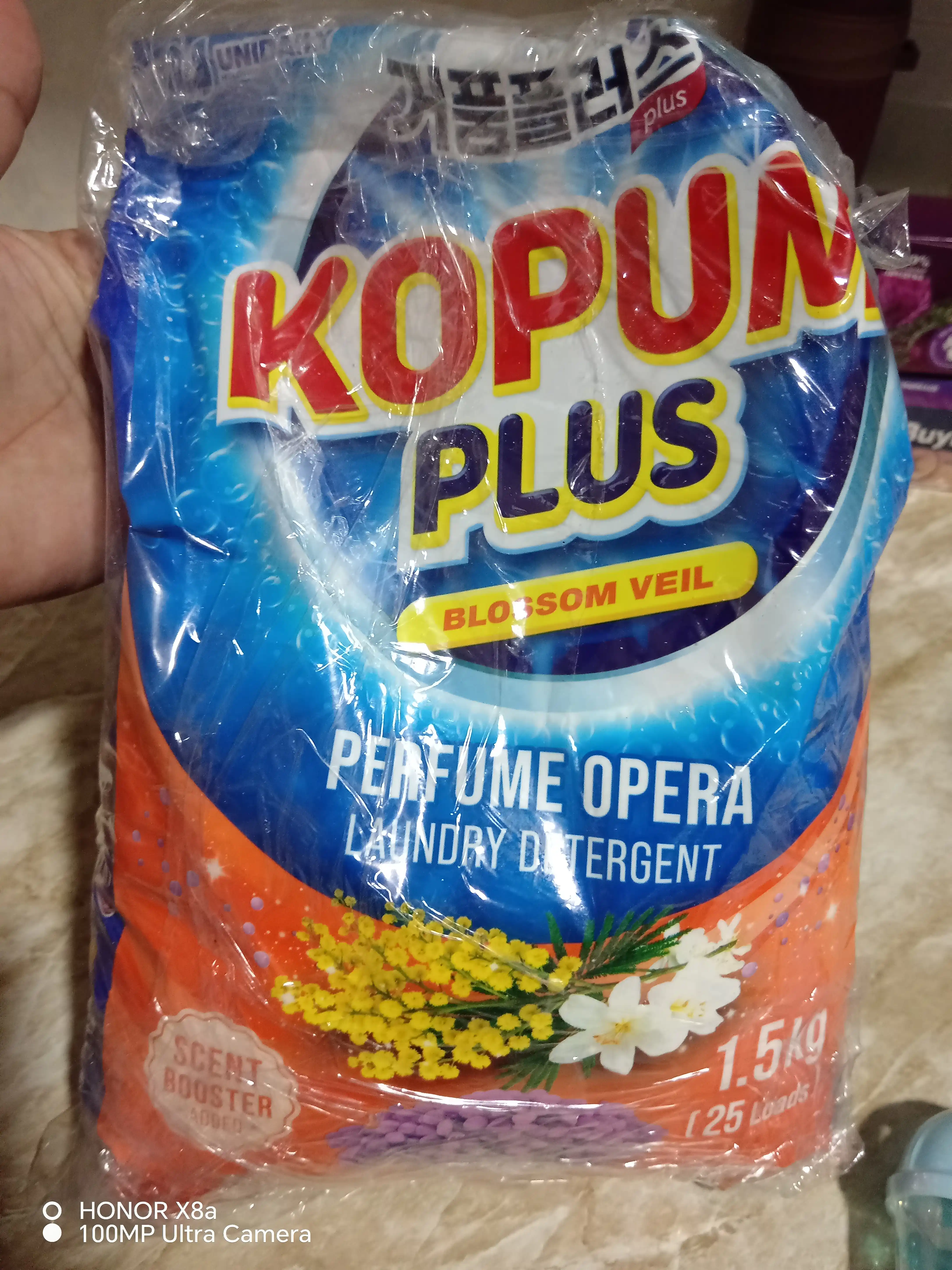Kopum Plus kir yuvish kukuni, rangli va oq kiyimlar uchun Koreyada ishlab chiqarilgan avtomat