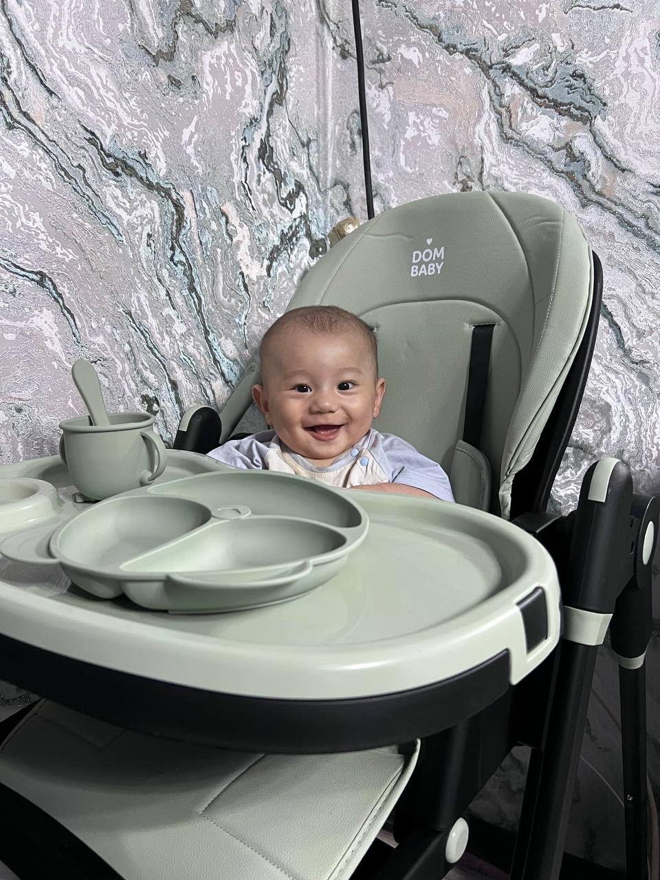Стульчик для кормления FIDGO, складной, с функцией качания, экокожа