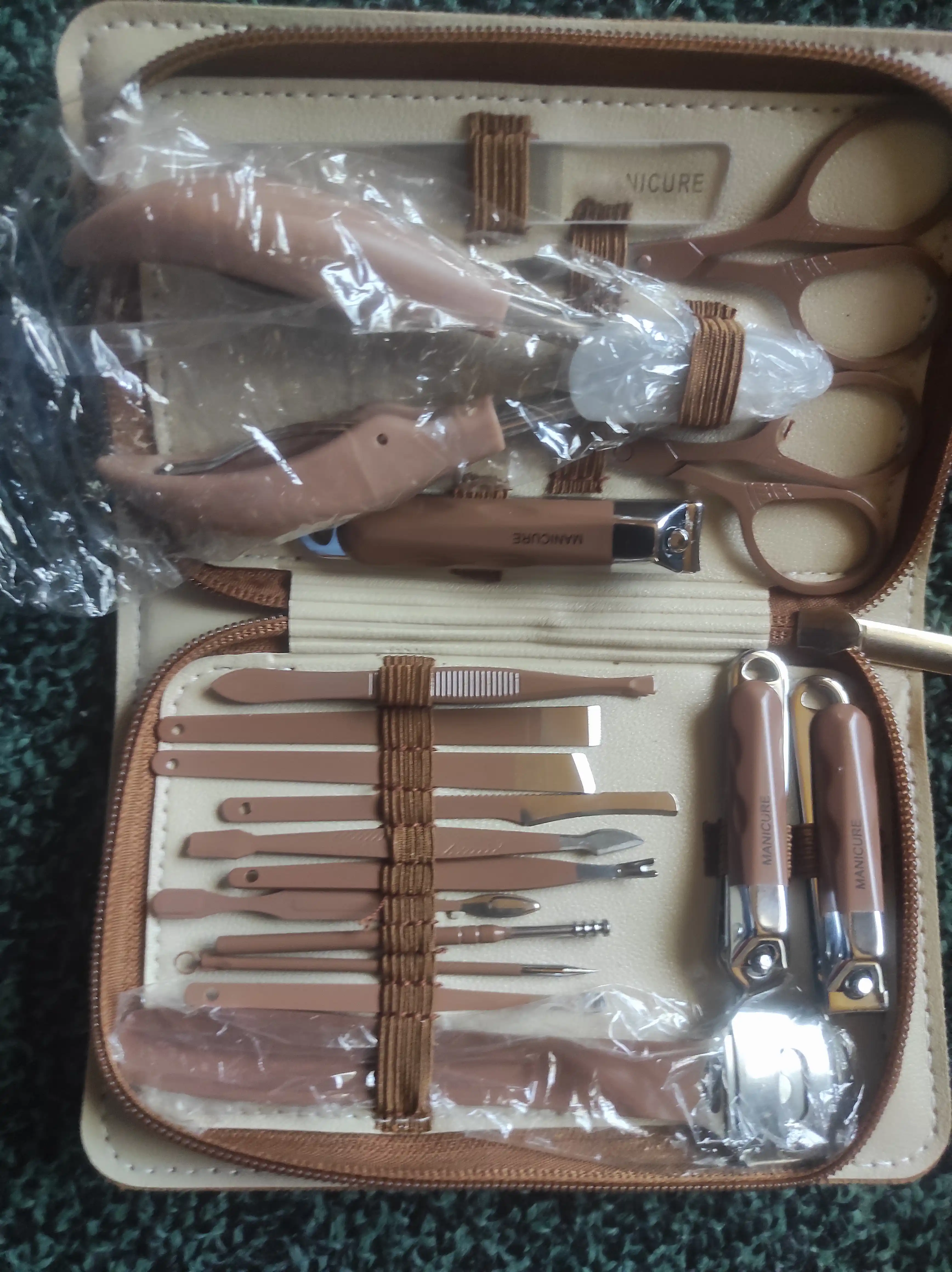 Manikyur to'plami, Kusachka, manikur anjomlari, MANICURE, qutida 18 ta element