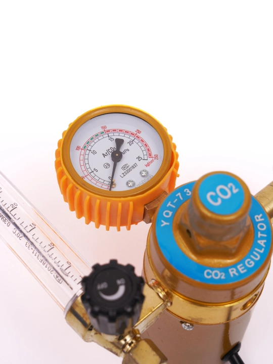 36 V isitish quvvatiga ega bo‘lgan CO2 karbonat angidrid gazi uchun reduktor - 
