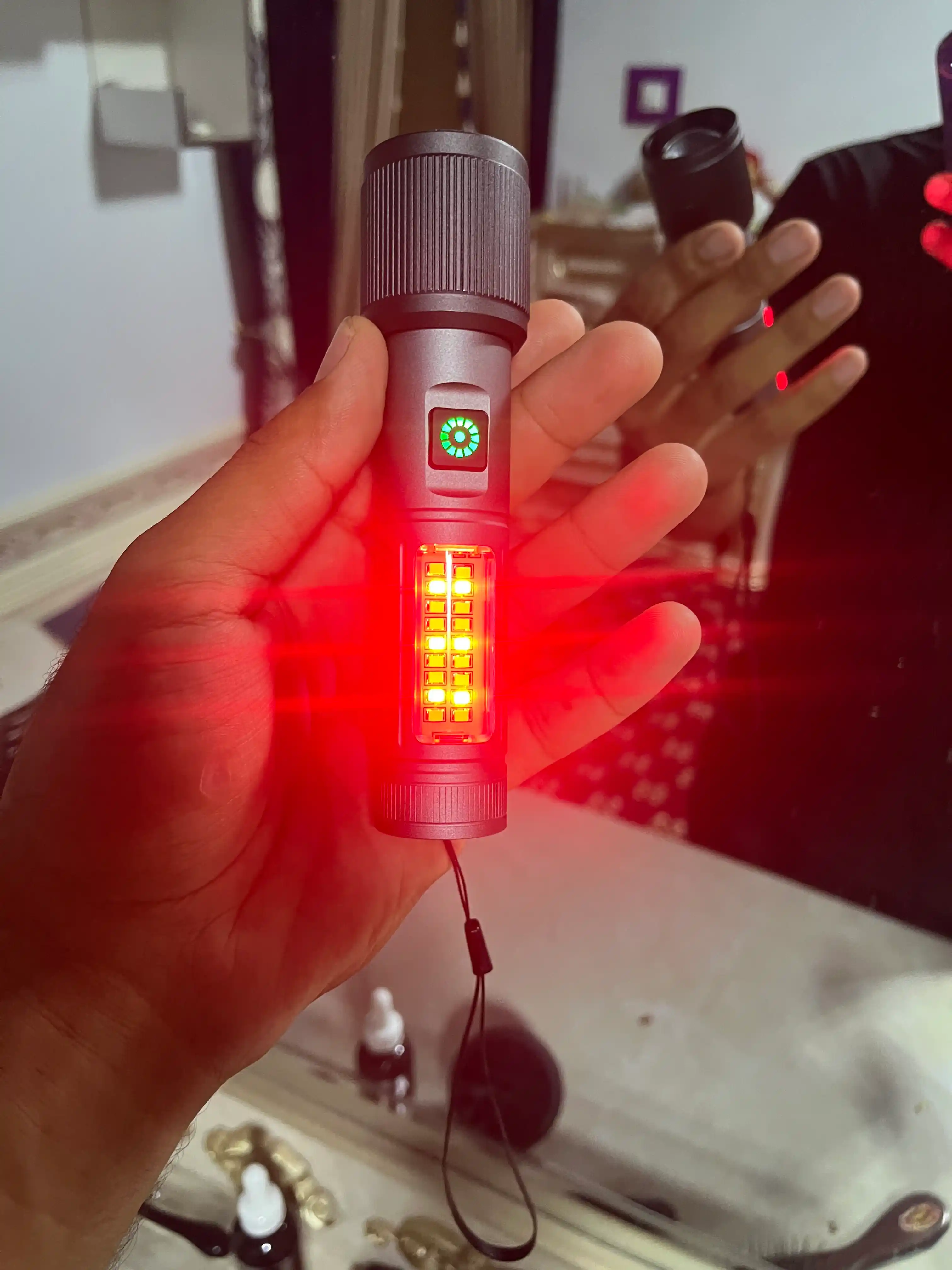 Мощный LED фонарь FANALIKE