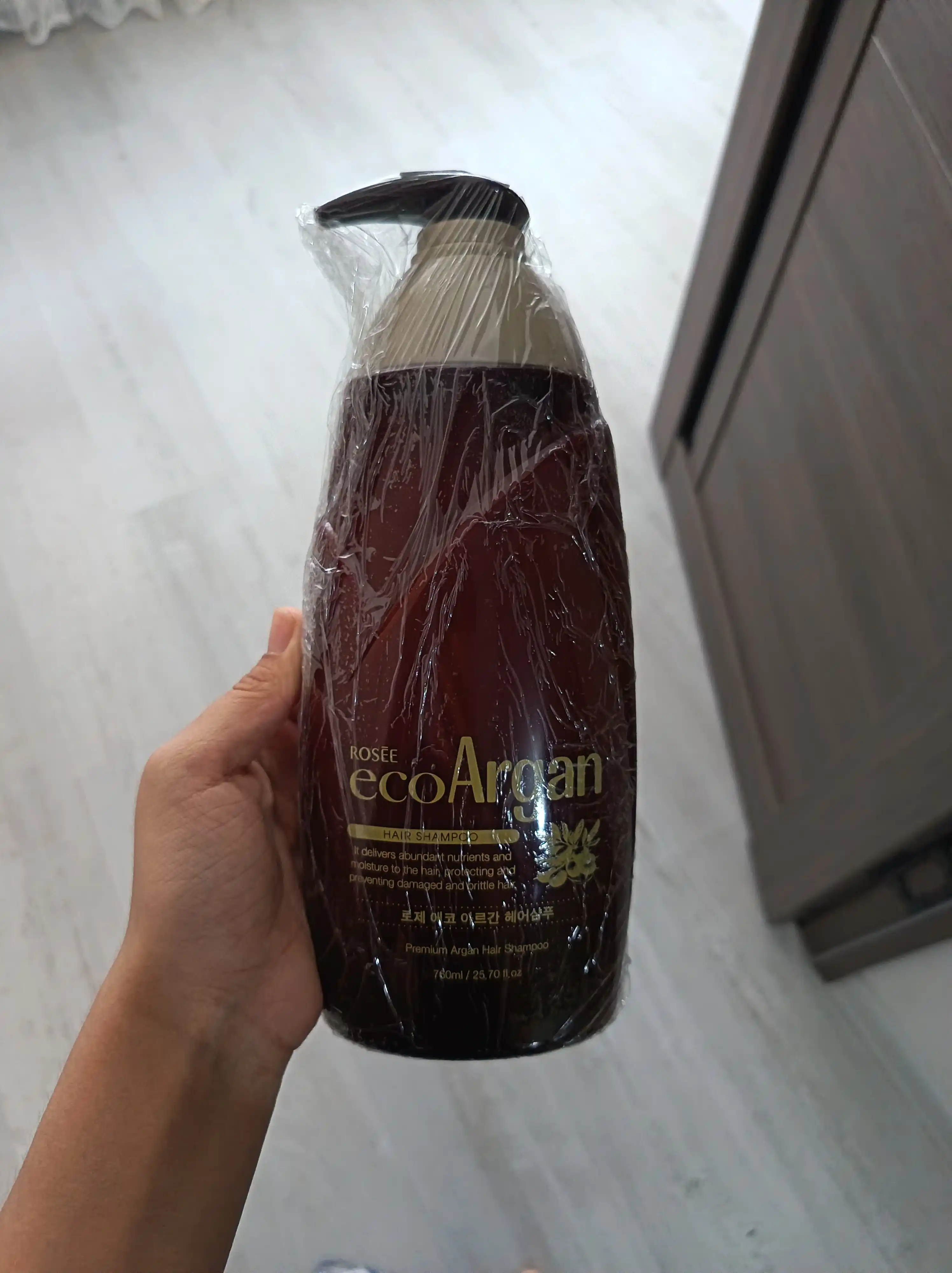 Шампунь для сухих и поврежденных волос Rosee Eco Argan Premium Hair Shampoo 760 мл