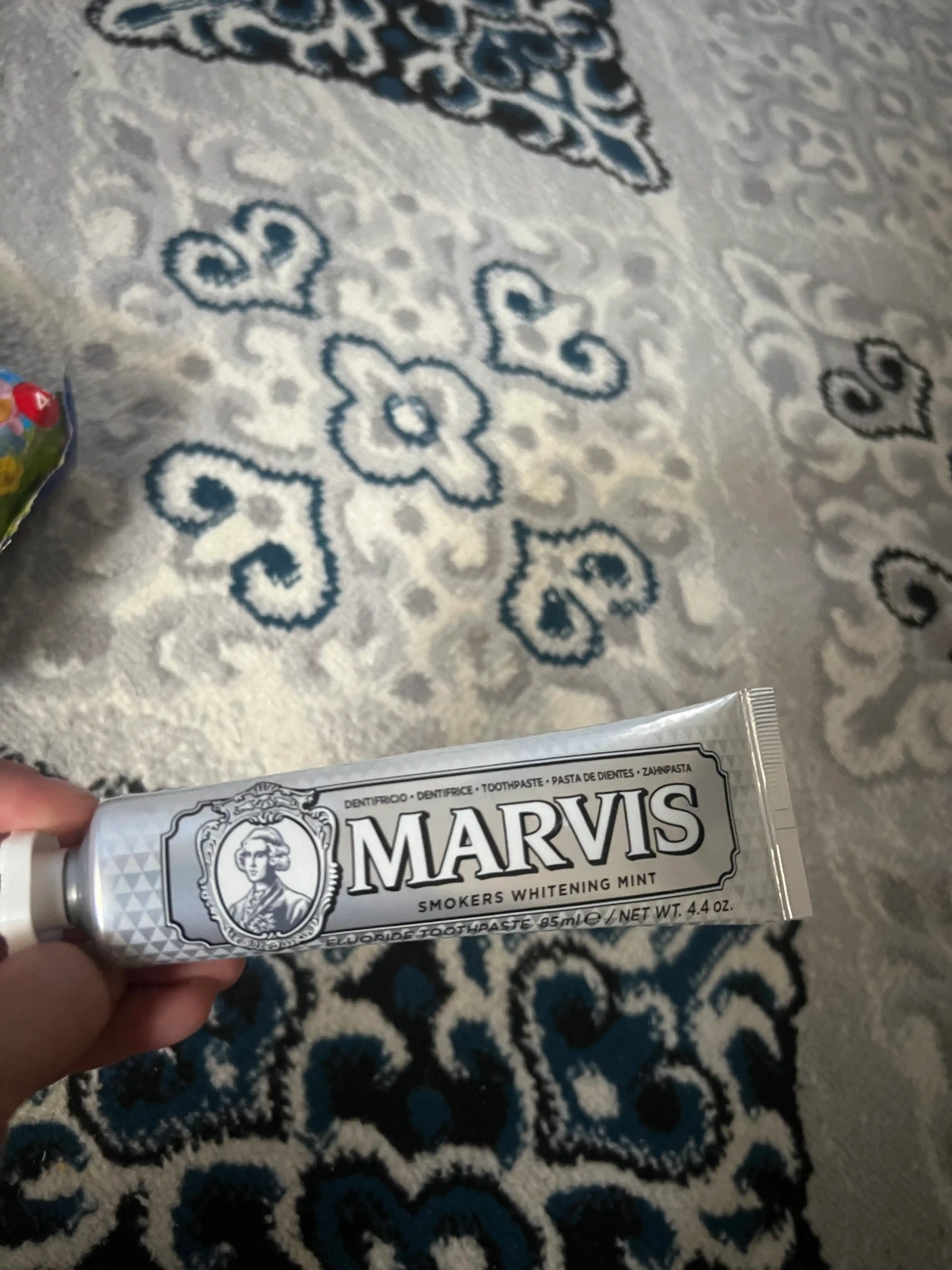 Зубная паста с отбеливающим эффектом, MARVIS Amarelli Licorice Mint, 85 мл