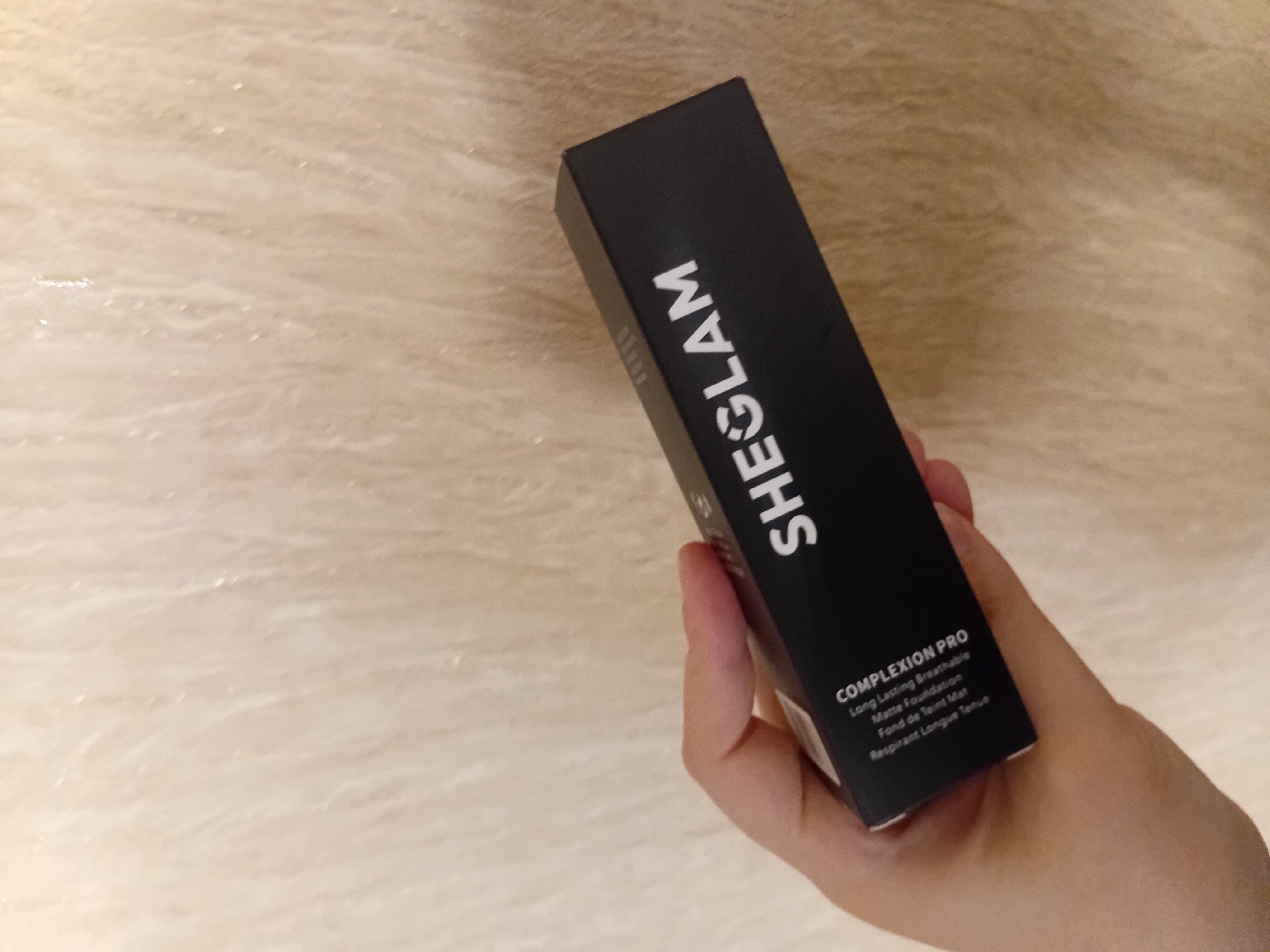 Tonal krem va korrektor Kiko Milano, to'liq qamrov, har qanday bo'yanish uchun, 35 ml
