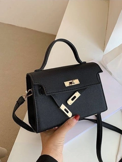 Черное стекло