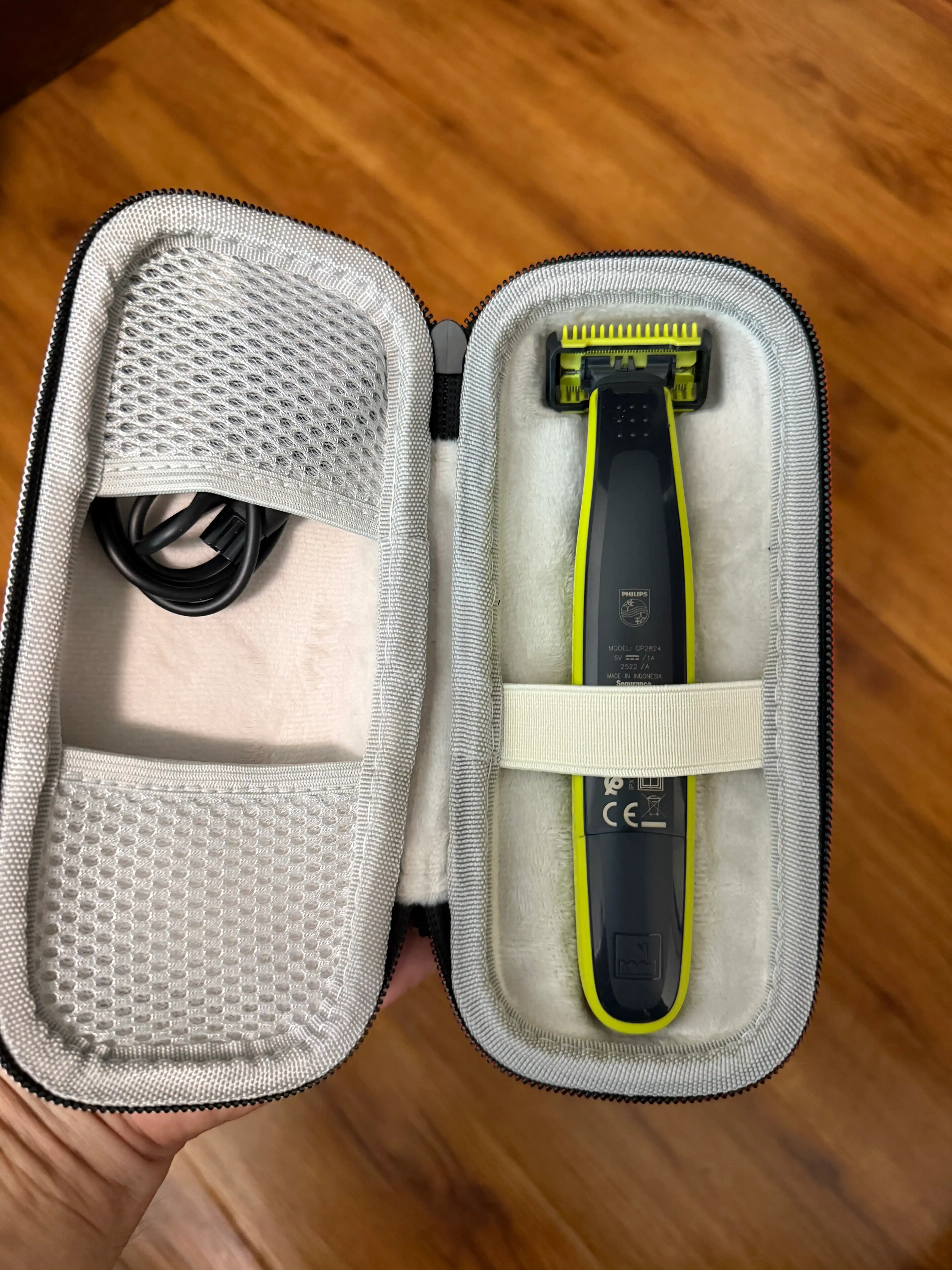 Philips OneBlade trimmer uchun qattiq yo‘l g‘ilofi, ustara uchun g‘ilof