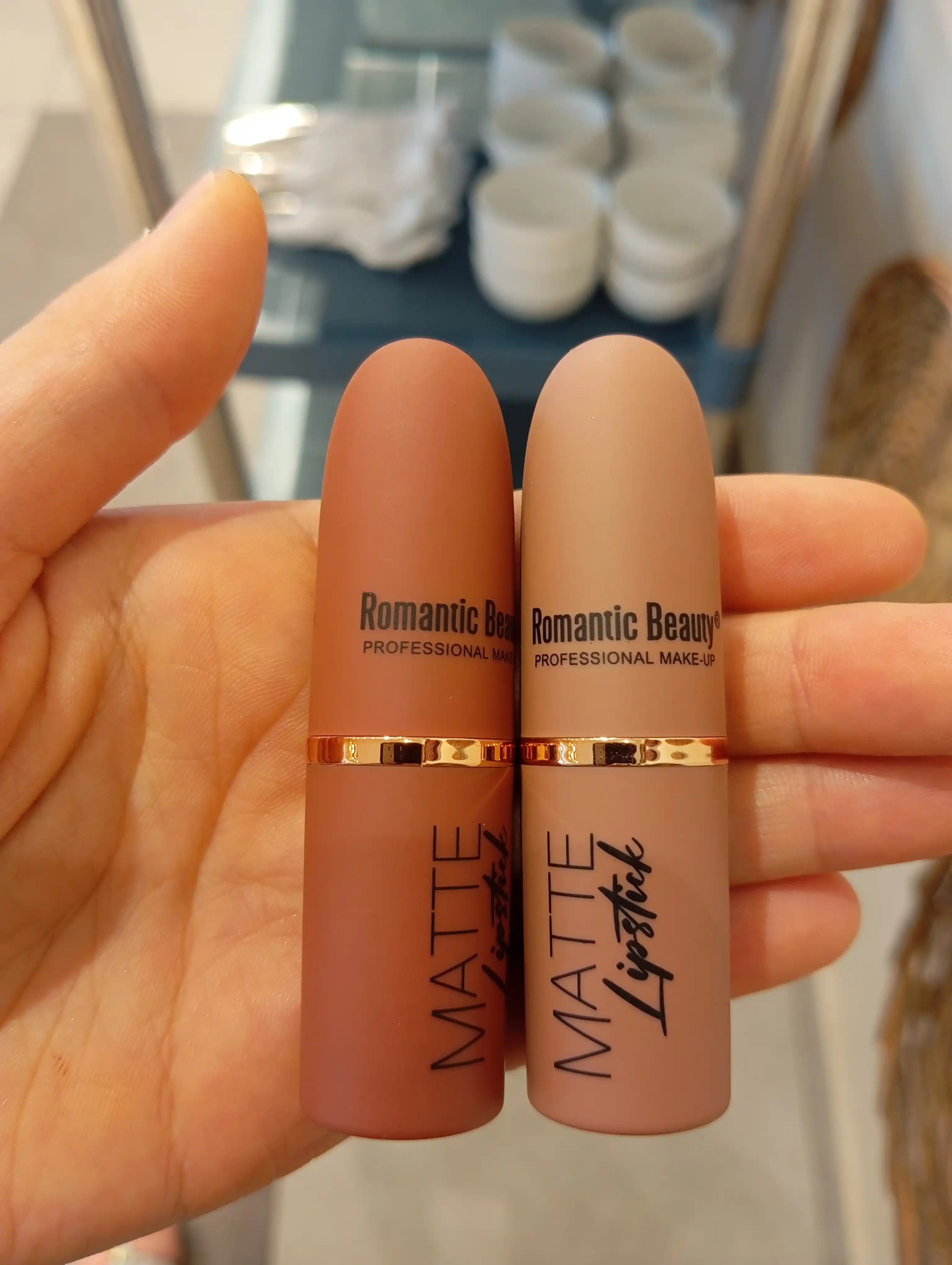 Матовая помада для губ Romantic Beauty нюдовые оттенки
