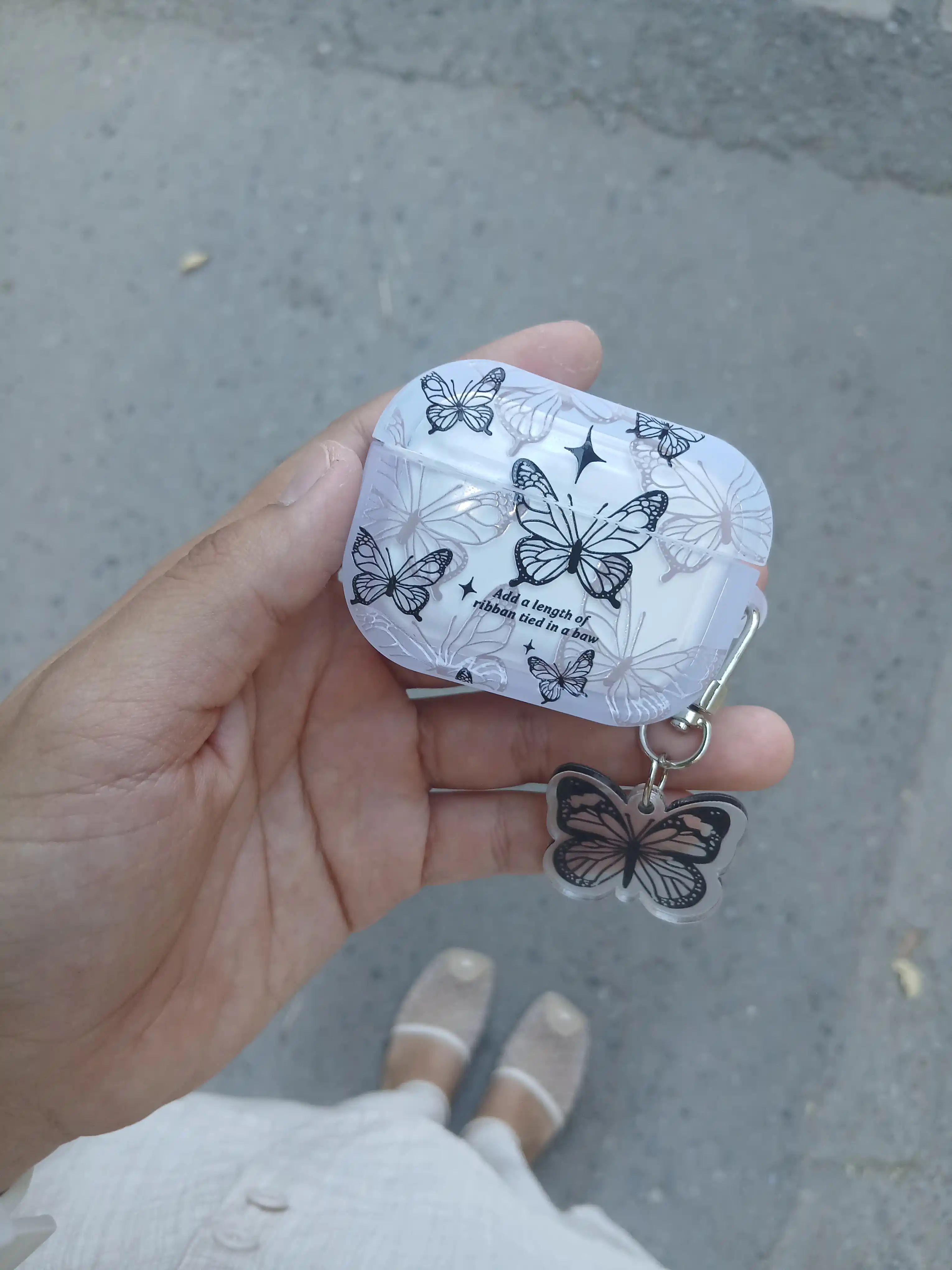 Стильный чехол для AirPods Pro, AirPods Pro 2, AirPods 3, AirPods 4 с карабином