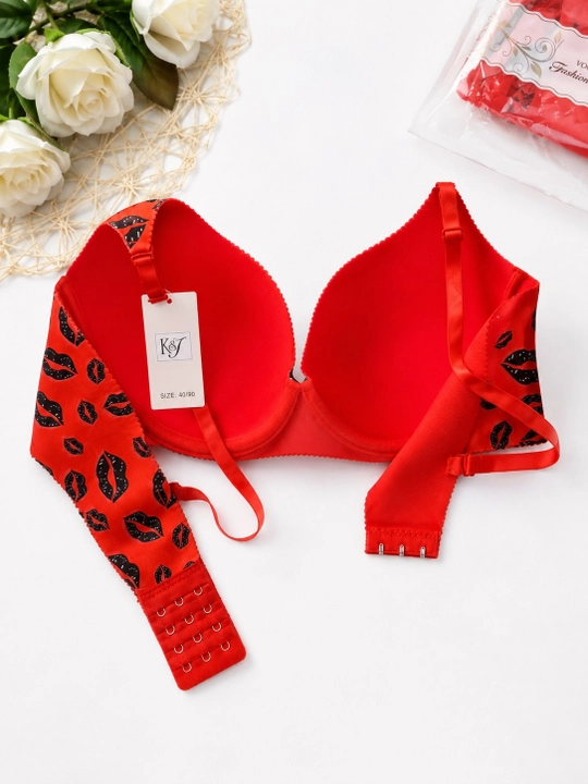Ayollar uy kiyimi va pijama komplekti (4 tasi 1 da): pijama dvoyka va ichki kiyim to'plami