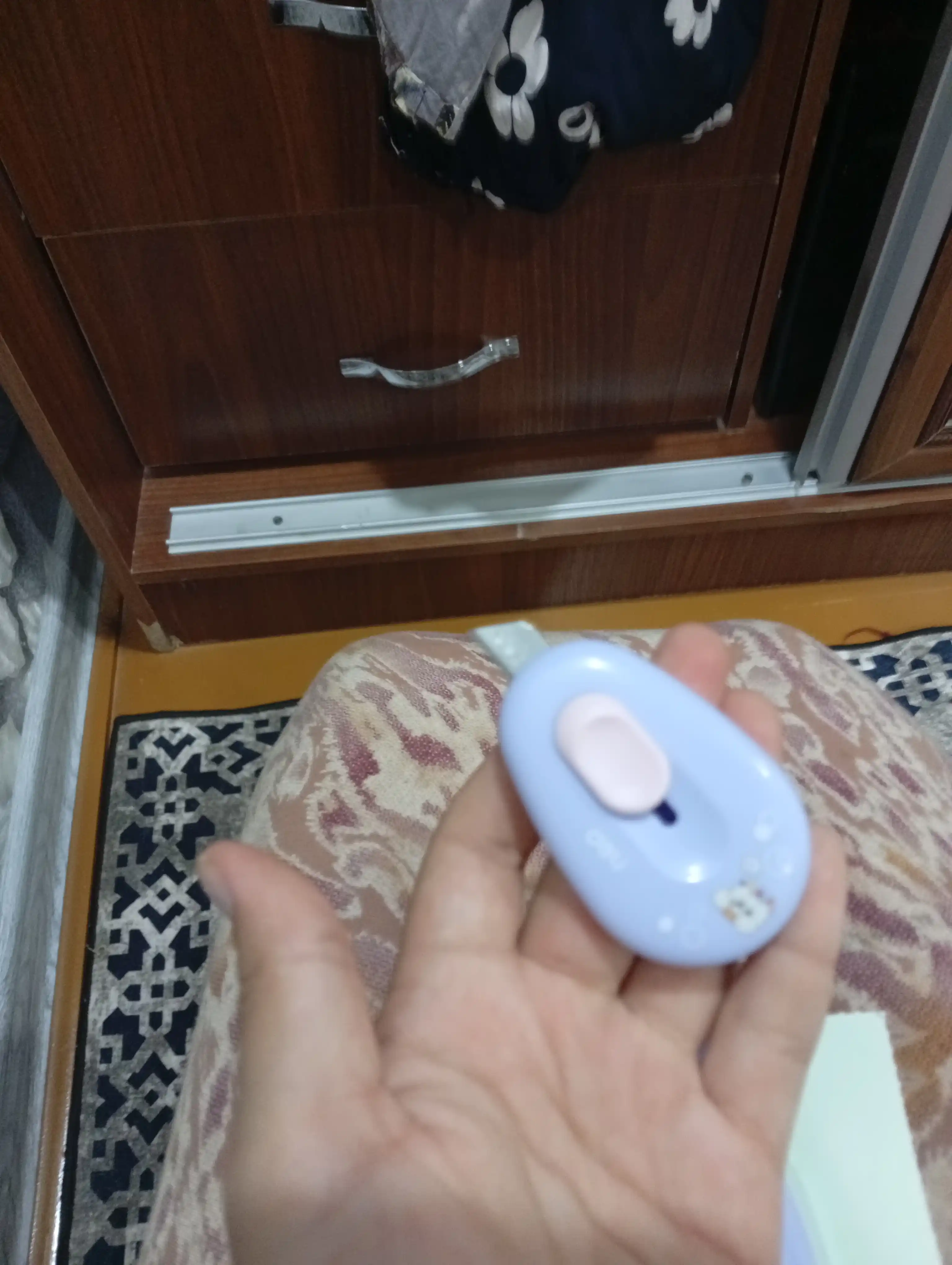 Нож канцелярский 9мм EM155 Deli по 2 штук
