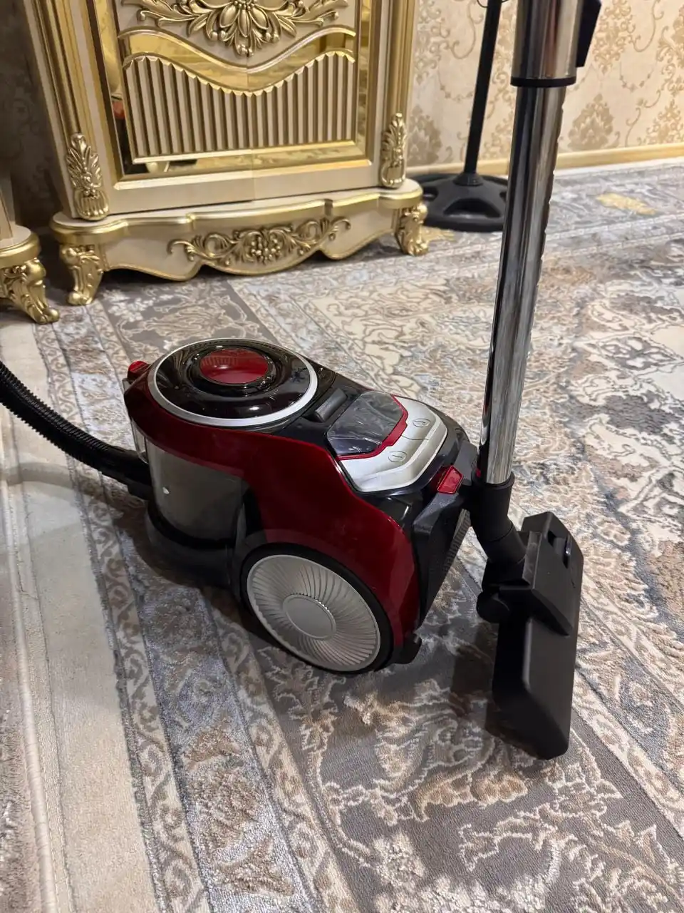 Пылесос LG PowerPro, 3600W, без мешка, 4 л, HEPA фильтр