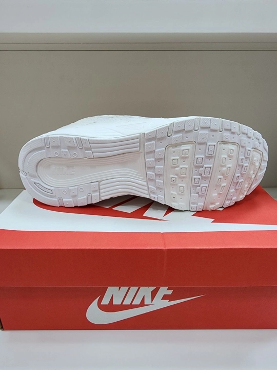 P 6000 NIKE кроссовки мужские