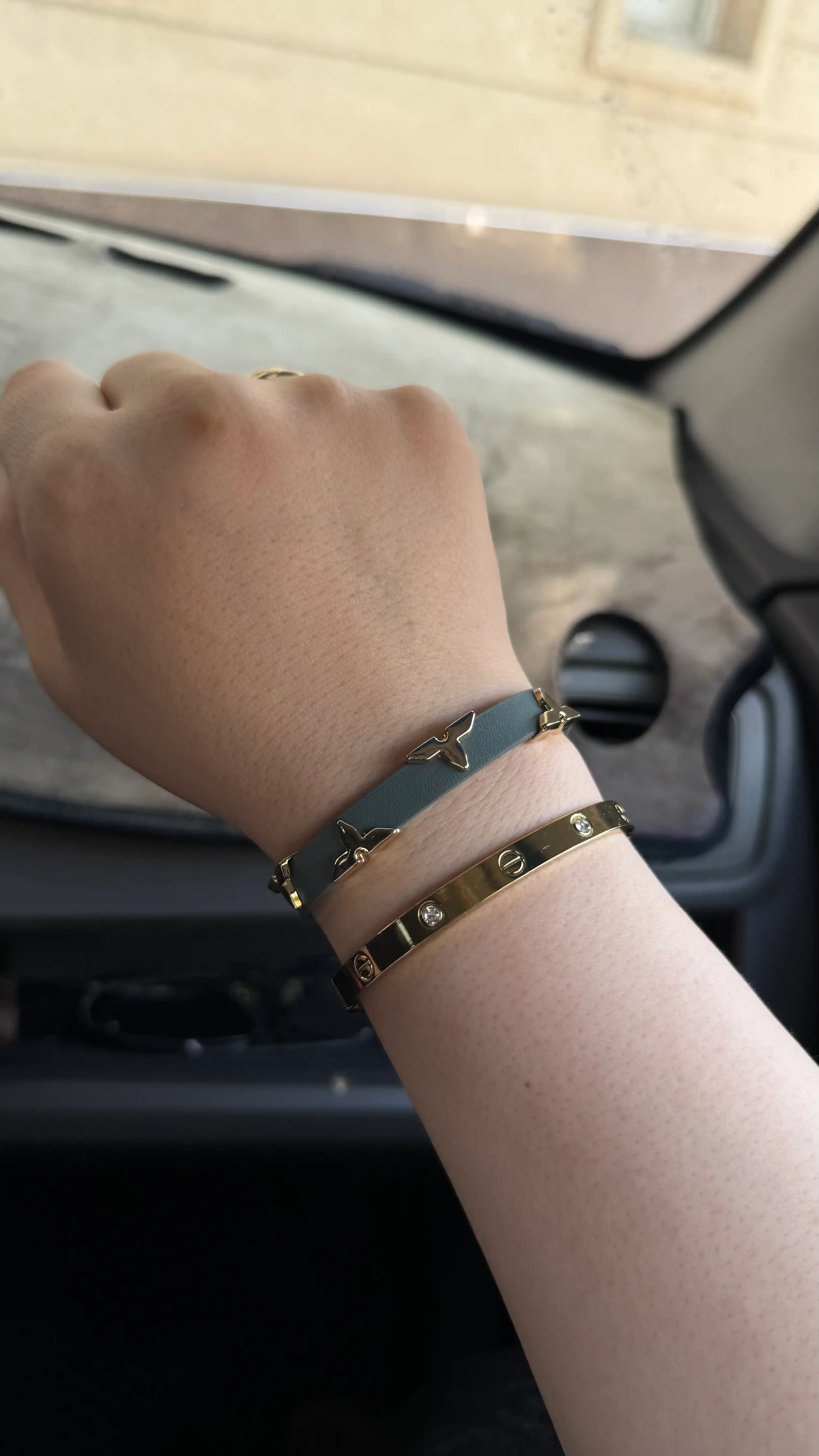 Браслет Cartier с ремешком, комплект из двух, стильный и прочный
