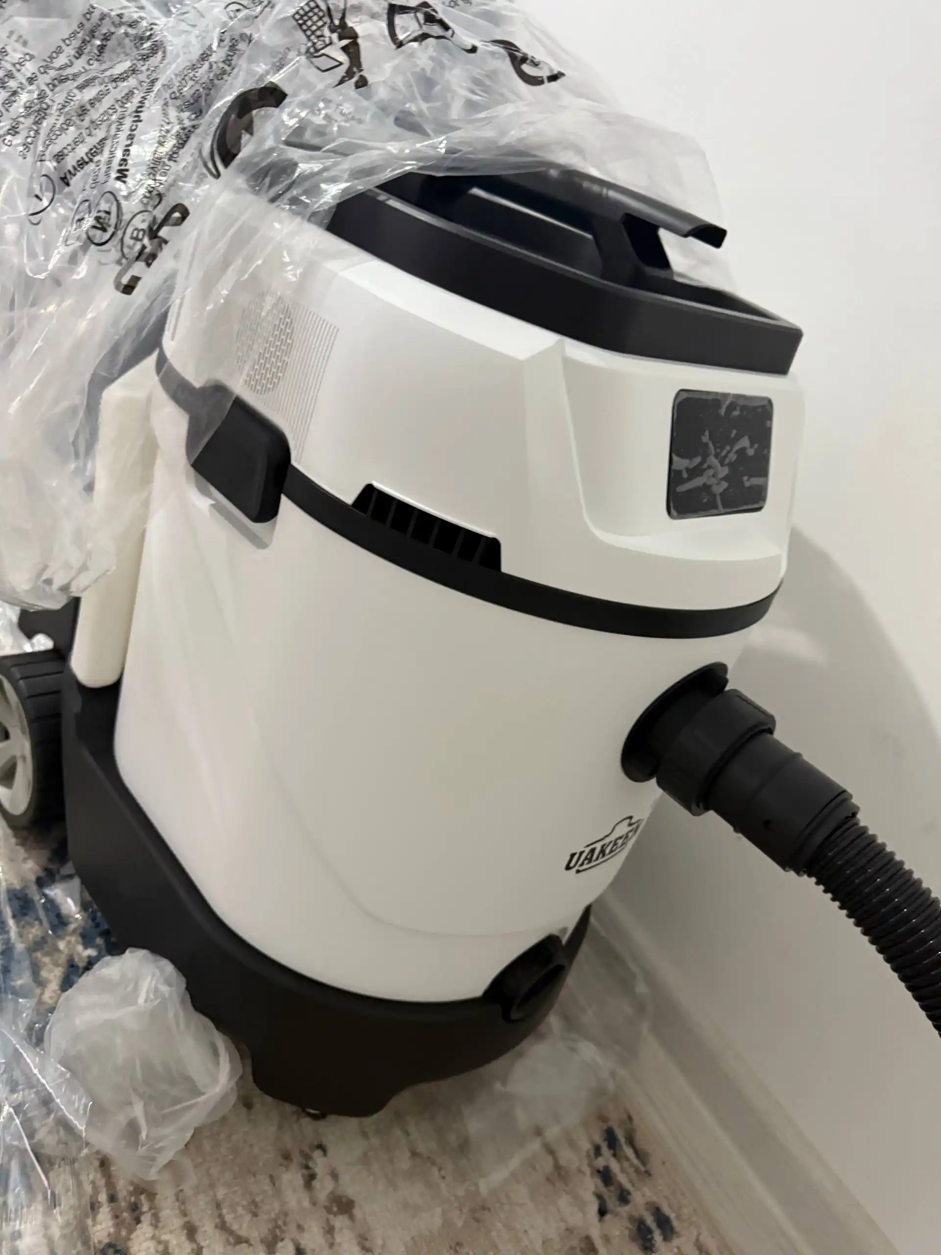 Моющий пылесос Uakeen ZL-942 Steam CarpetCleaner с аквафильтром для сухой и влажной уборки