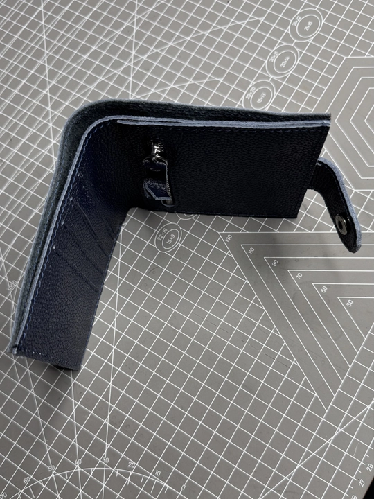 Koshelok hamyon kardholder karta va naqt pul uchun, tabiiy charm Black Gator, ixcham
