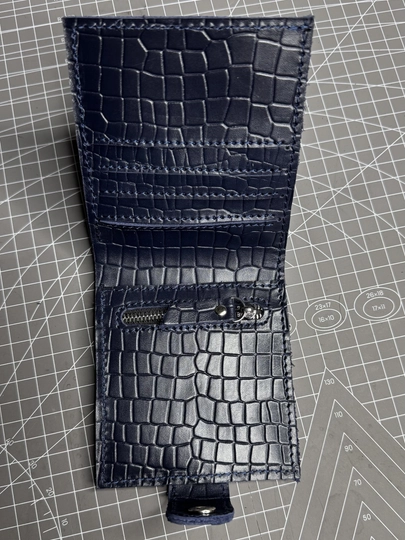 Koshelok hamyon kardholder karta va naqt pul uchun, tabiiy charm Black Gator, ixcham