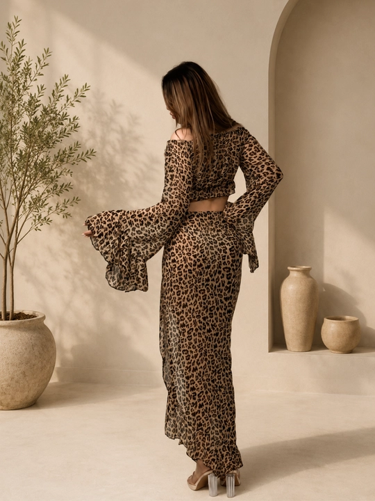 Yozgi leopard naqshli plyaj va dam olish uchun to‘plam