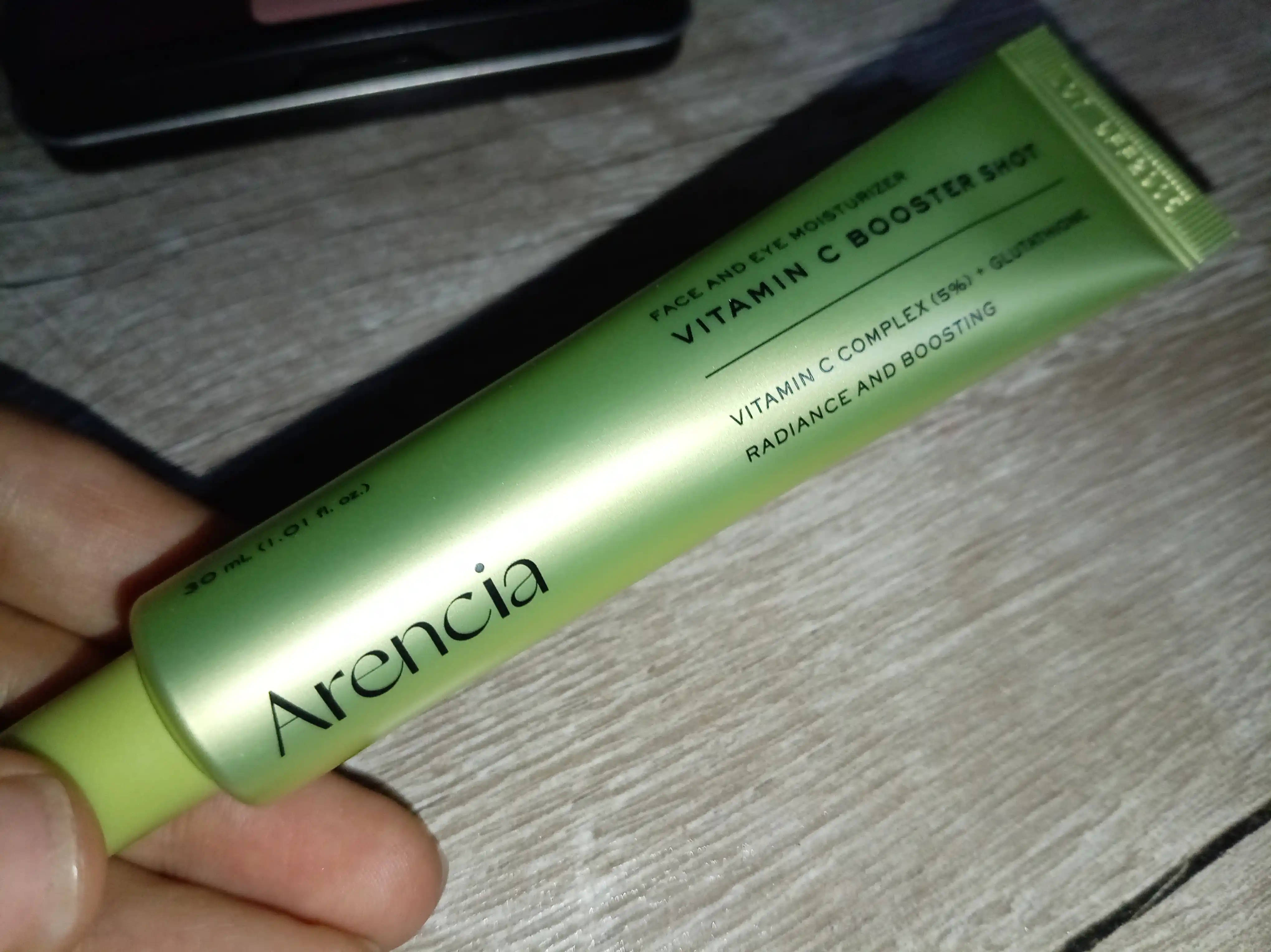 Arencia Vitamin C Glow Serum — teri rangini tekislovchi vitaminli zardob