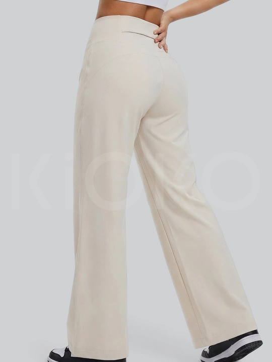 Ayollar uchun sport shimlari Kioko to'g'ri bichimli. Ayollar sport kiyimlari