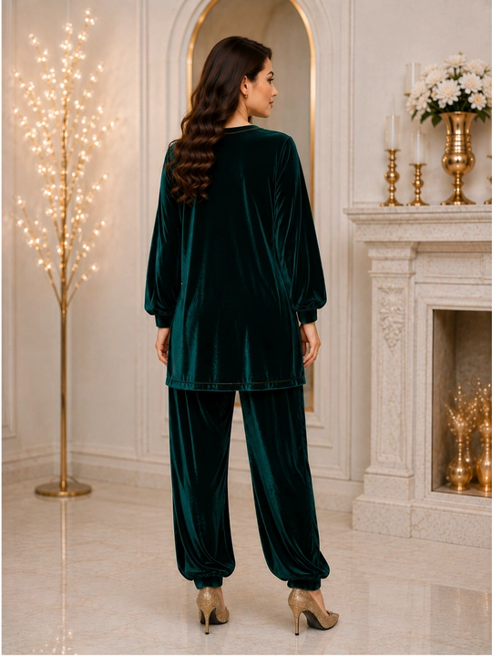 Ayollar uchun baxmal shimli kostyum, yashil bayramona elegant komplekt