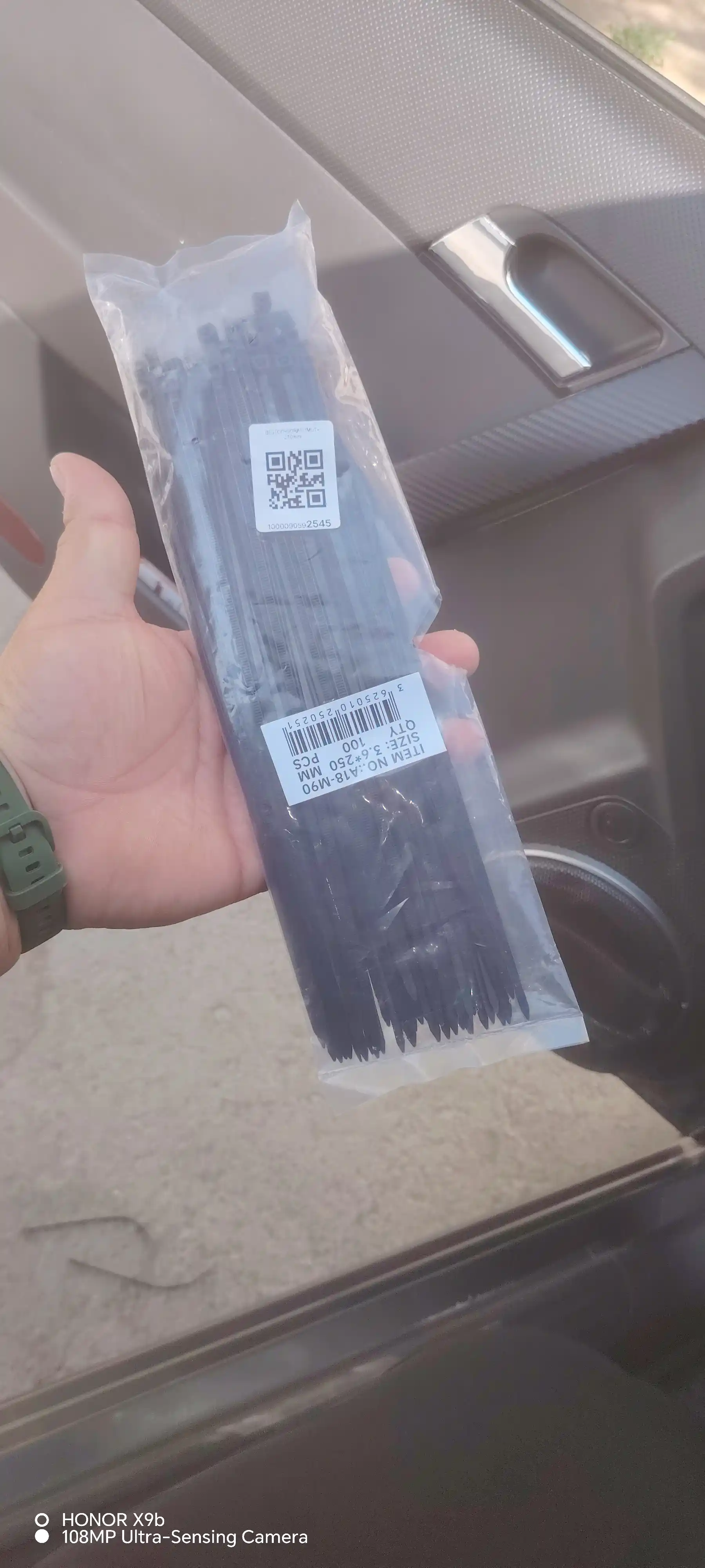 Plastik neylon xomutlar, paketda 100 dona, tortqichlar