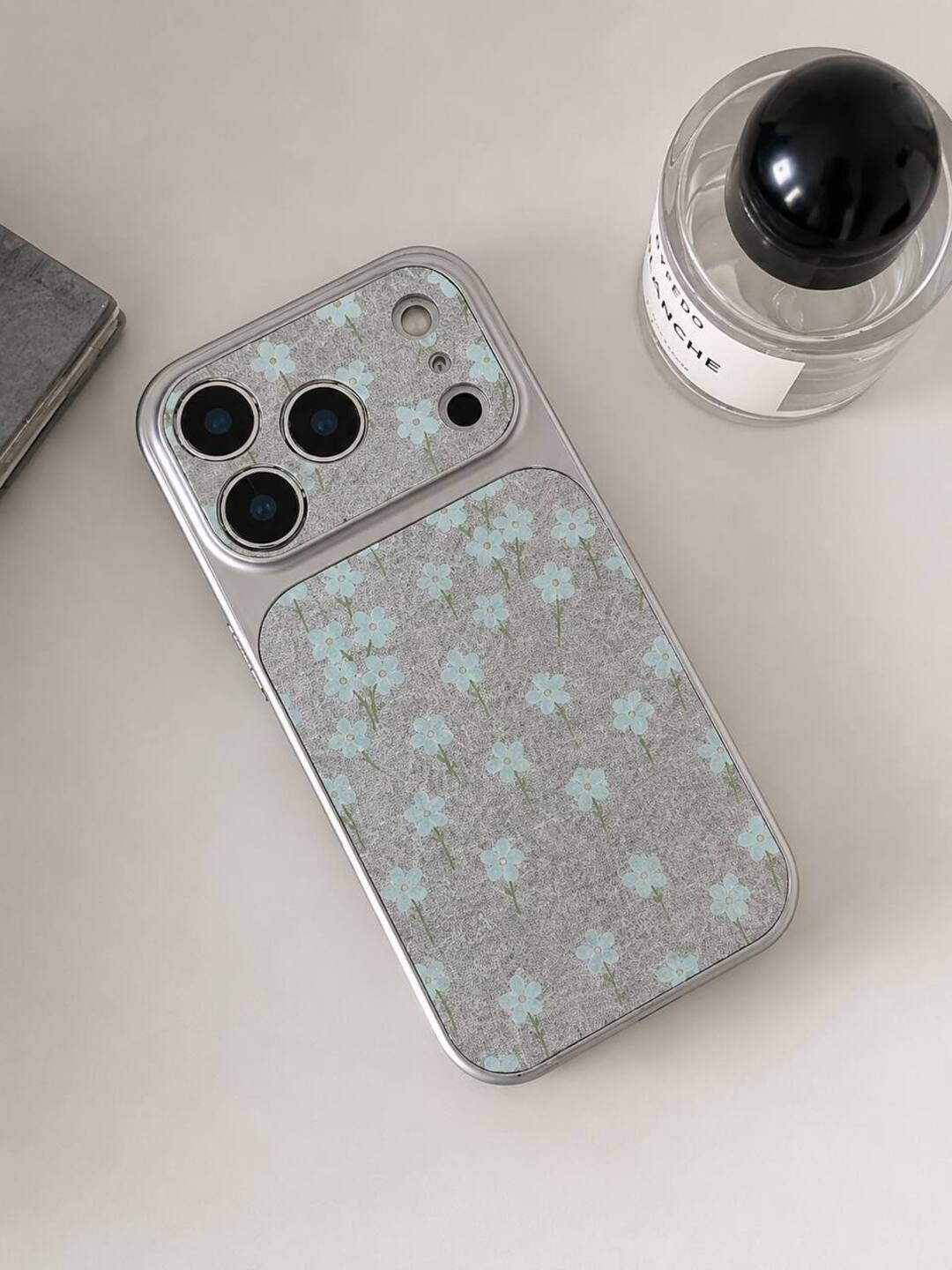 IPhone modellari uchun premium sifatli charm chehol, Limited Edition