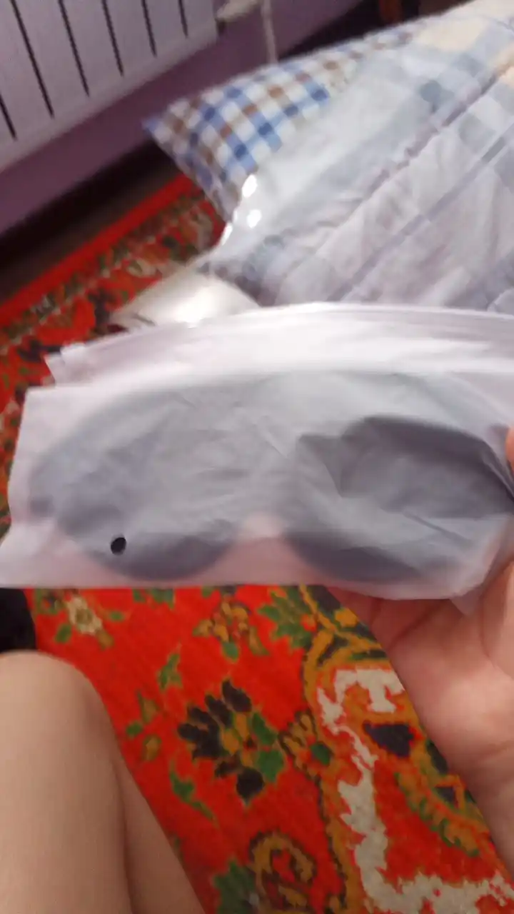 Маска для сна черная 3D