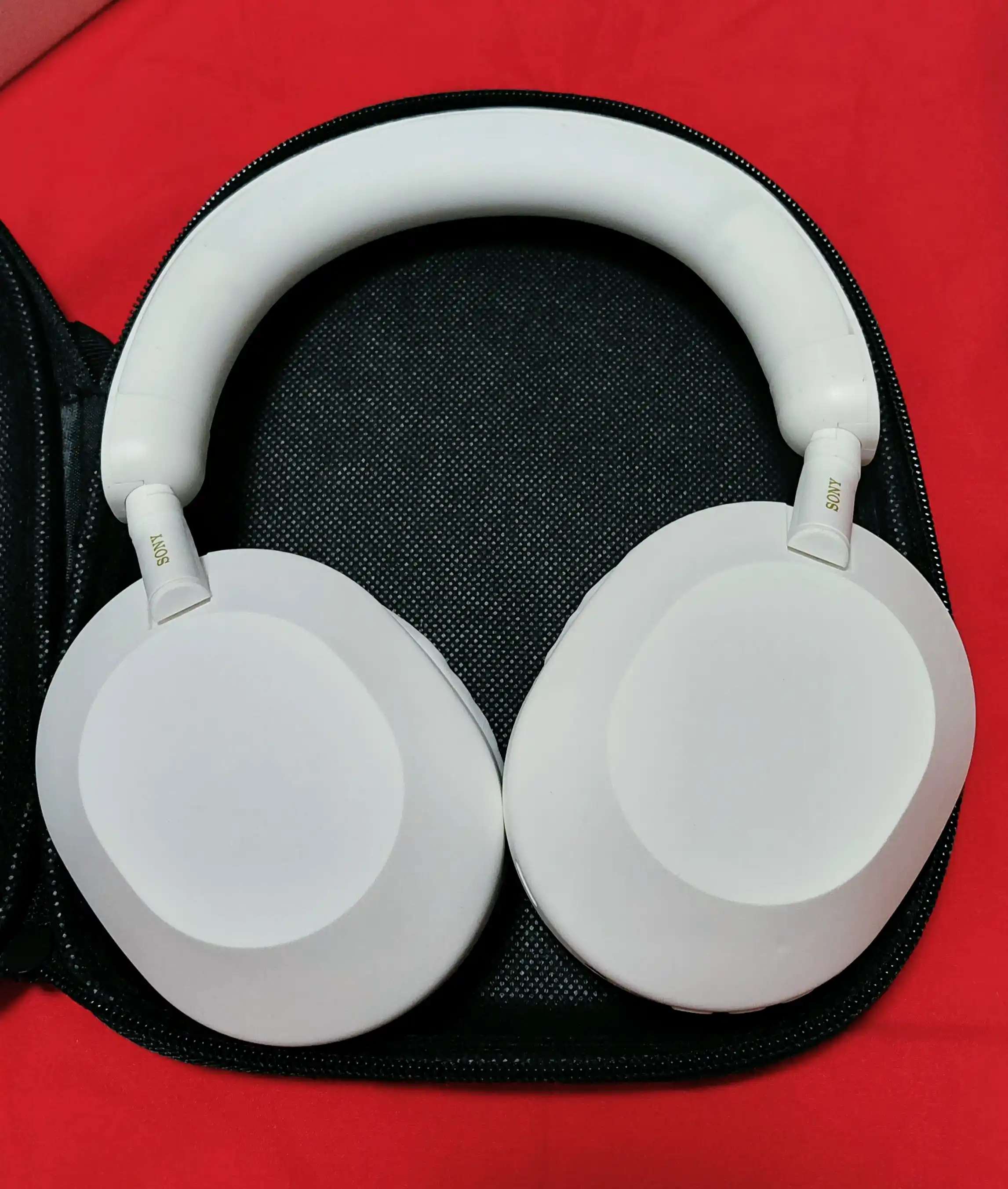 Simsiz quloqchinlar WH-1000XM5, yig`iluvchan, ovoz boshqaruvi