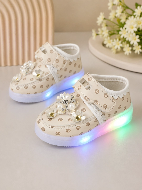 Детские кроссовки с LED подсветкой, нарядные, удобные и стильные для девочек - 