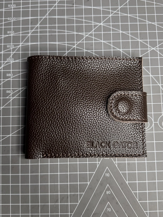 Koshelok hamyon kardholder karta va naqt pul uchun, tabiiy charm Black Gator, ixcham