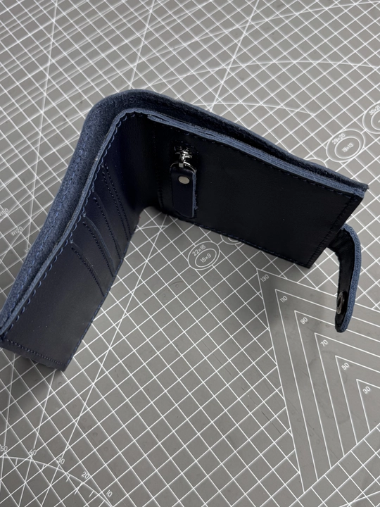 Koshelok hamyon kardholder karta va naqt pul uchun, tabiiy charm Black Gator, ixcham