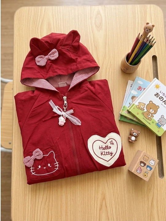 Куртка для девочек 2–6 лет с капюшоном. Лёгкая детская куртка. Удобная модель