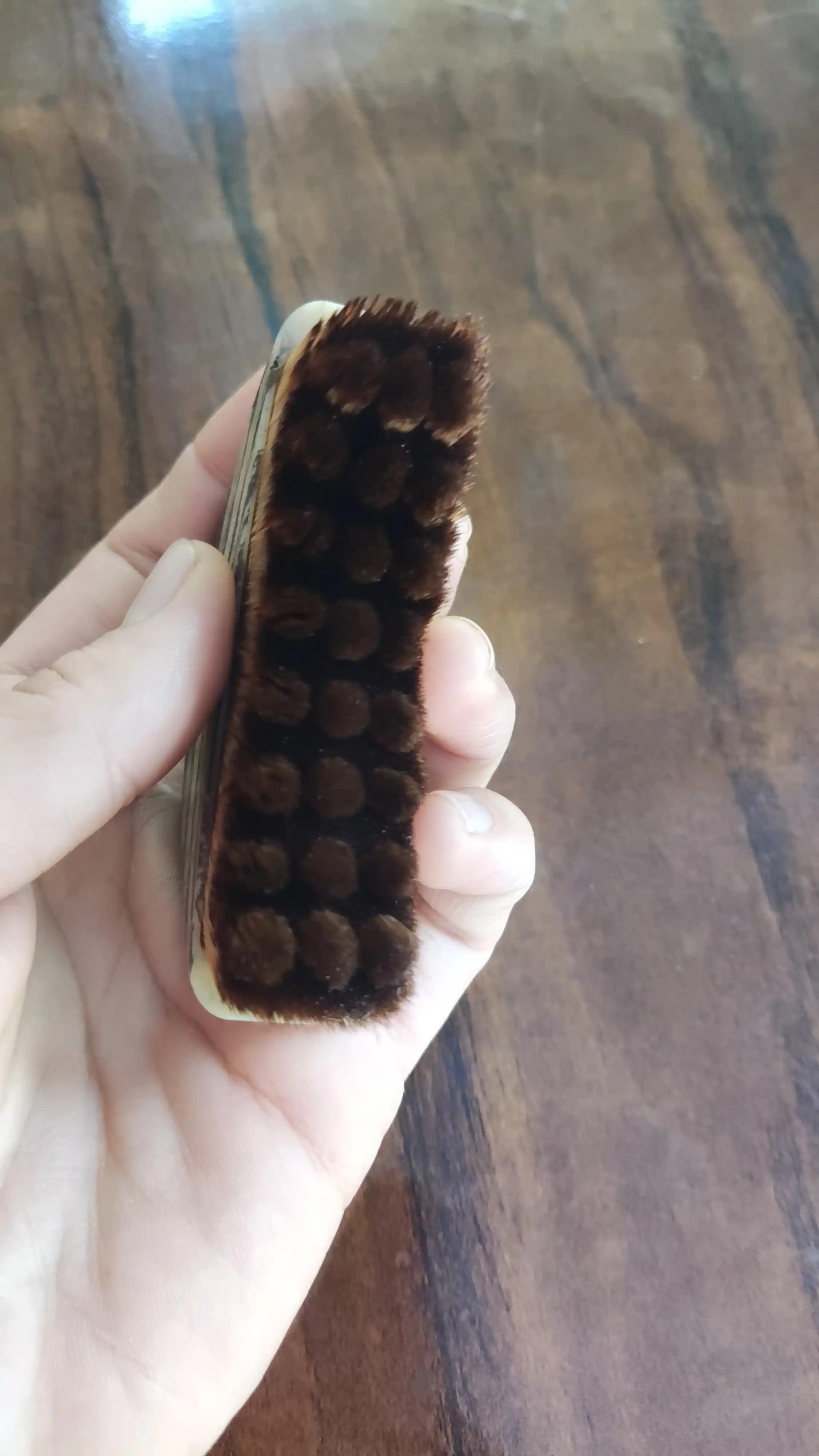 Massaj cho'tkasi, yuz massajeri – lifting, gua sha va limfa drenaj effekti