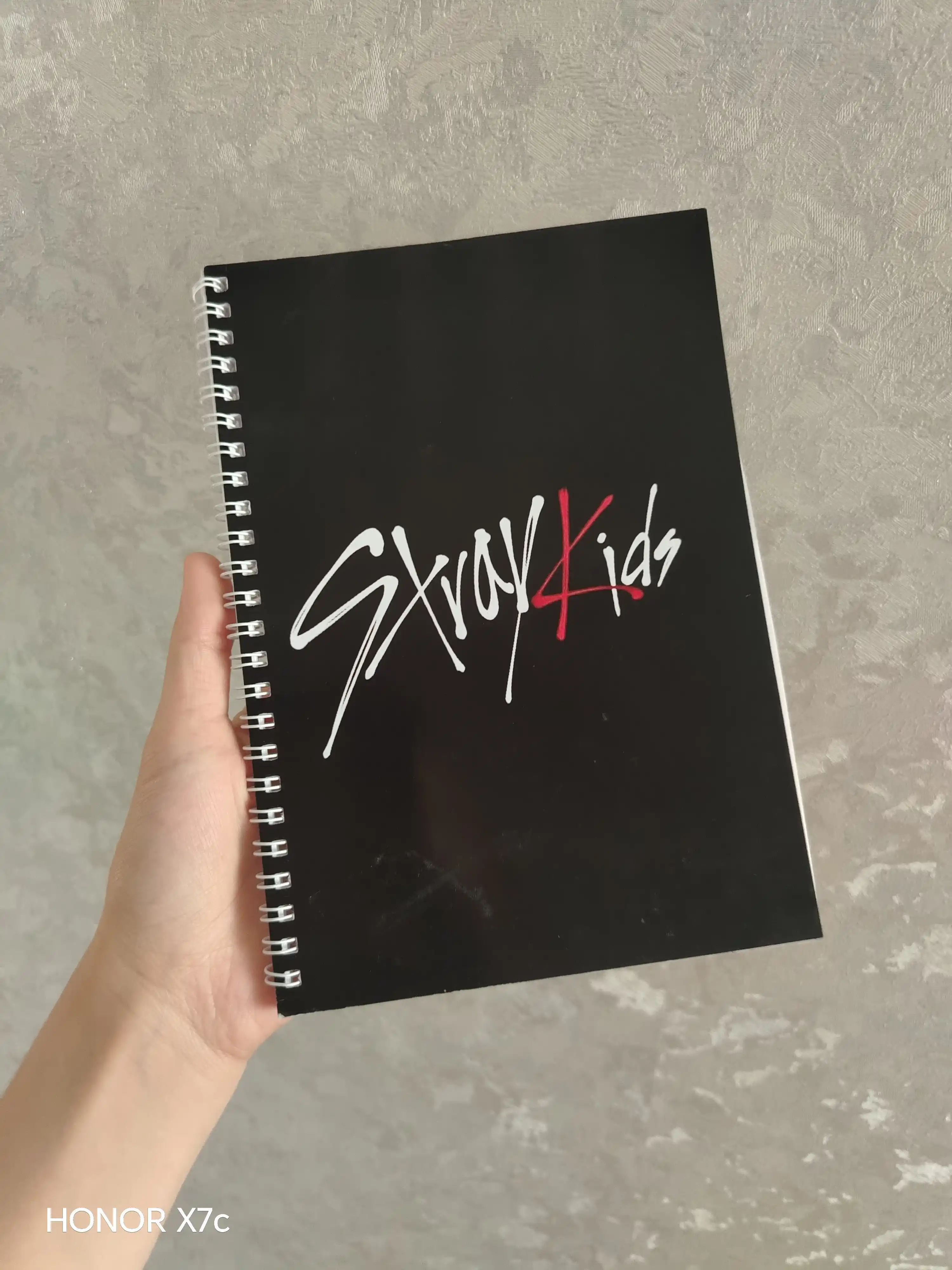 K-POP, Blackpink, BTS, Stray Kids, Bloknot va Planner 2 tasi 1 da - 30 varaqli, 2 bo'limli