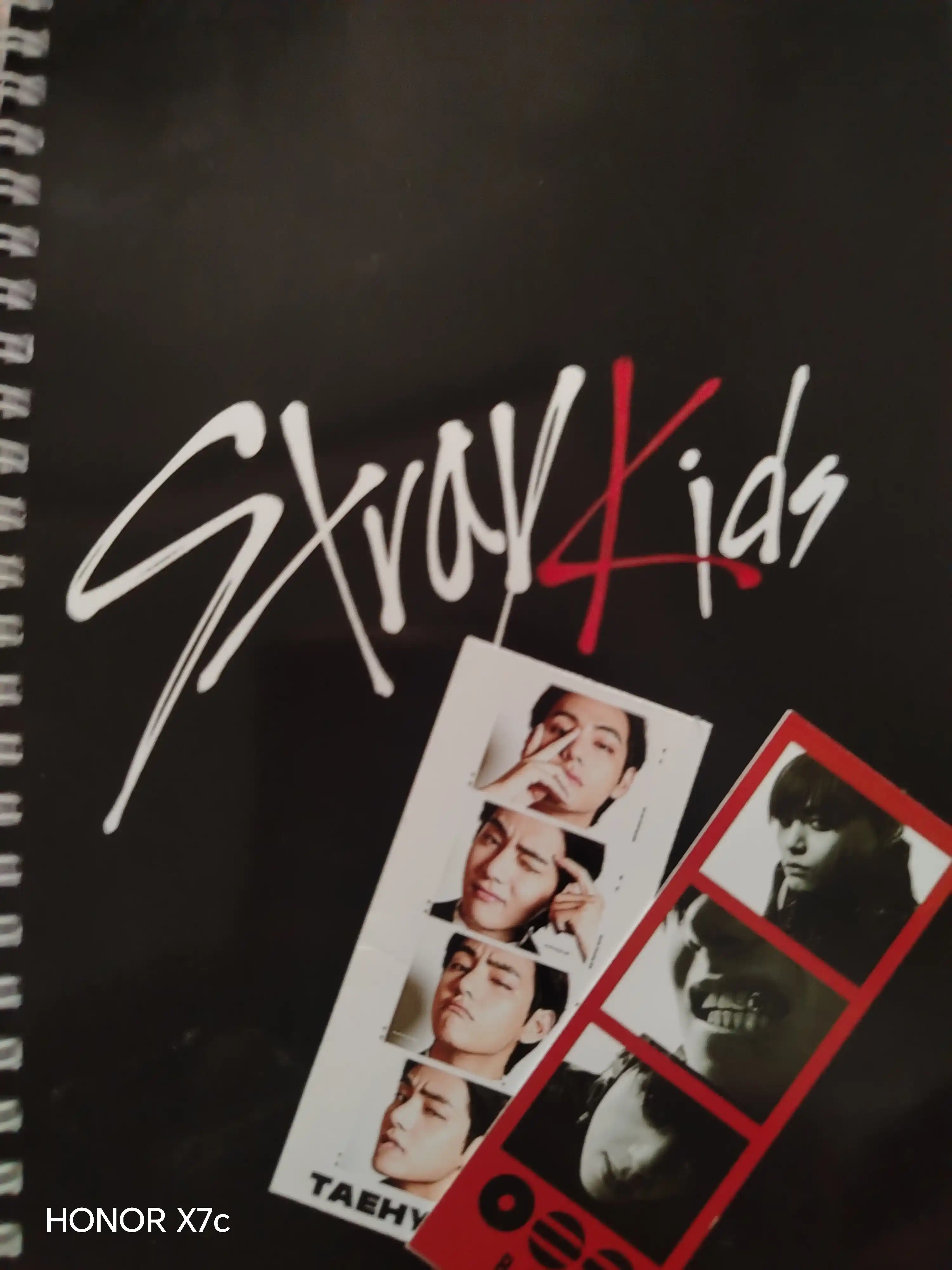 K-POP, Blackpink, BTS, Stray Kids, Bloknot va Planner 2 tasi 1 da - 30 varaqli, 2 bo'limli