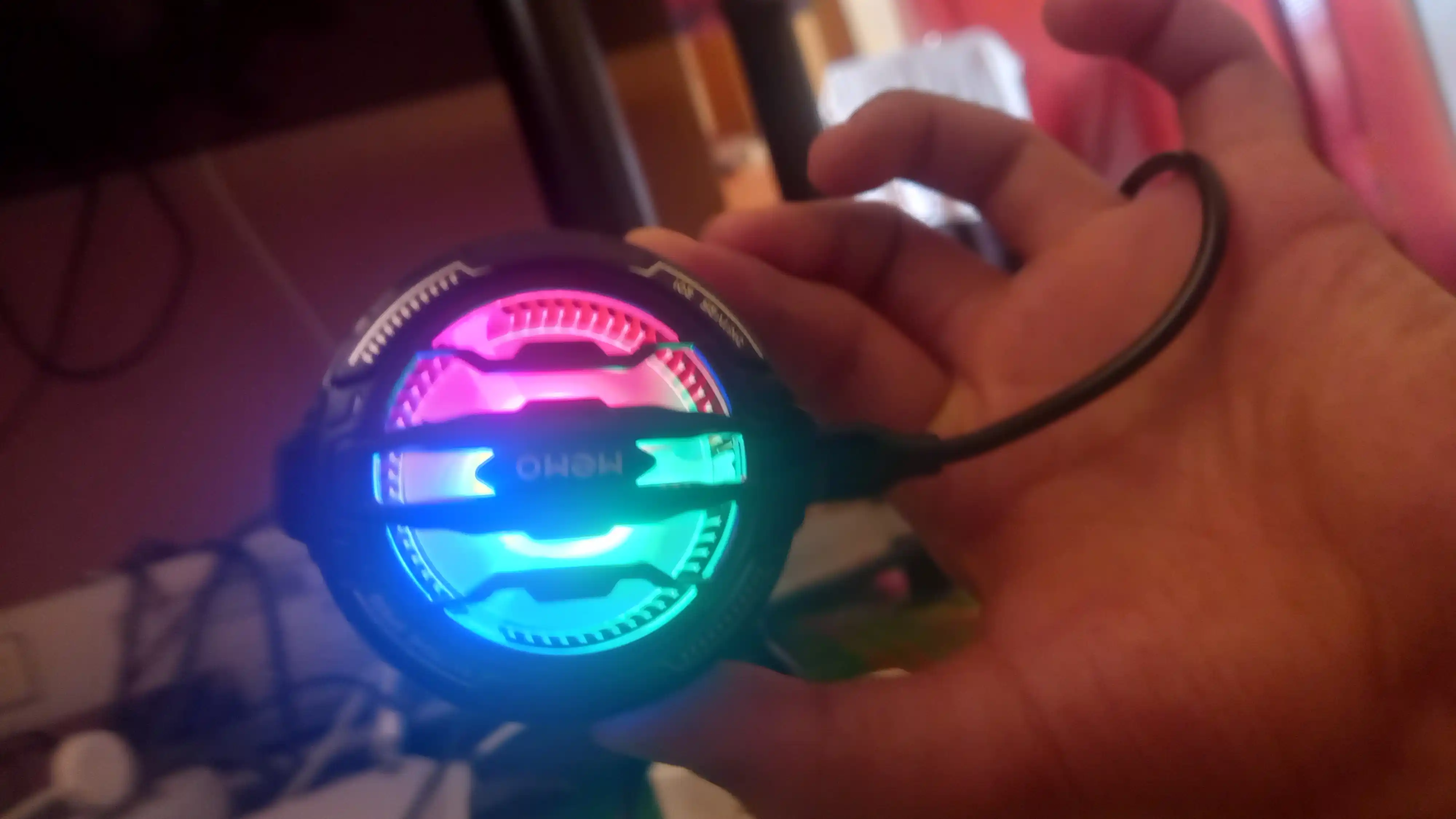 Memo CX-07 telefon va uchun magnitli Kuler, RGB yoritgichli, Kuller 8000 aylanish/min
