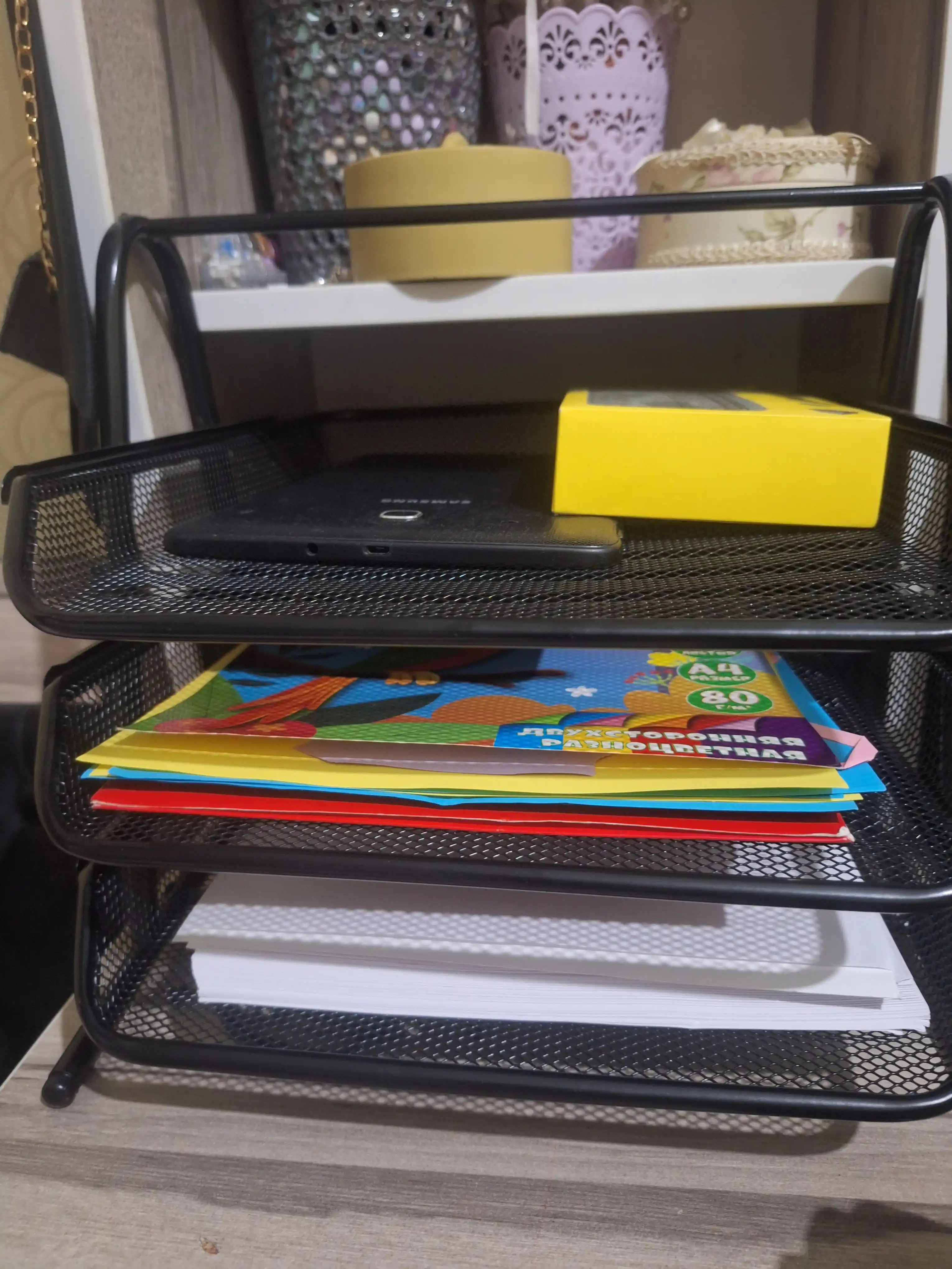 Ofis jihozlari, qog'ozlar uchun, gorizontal, metall, lotok tagkursi, A4