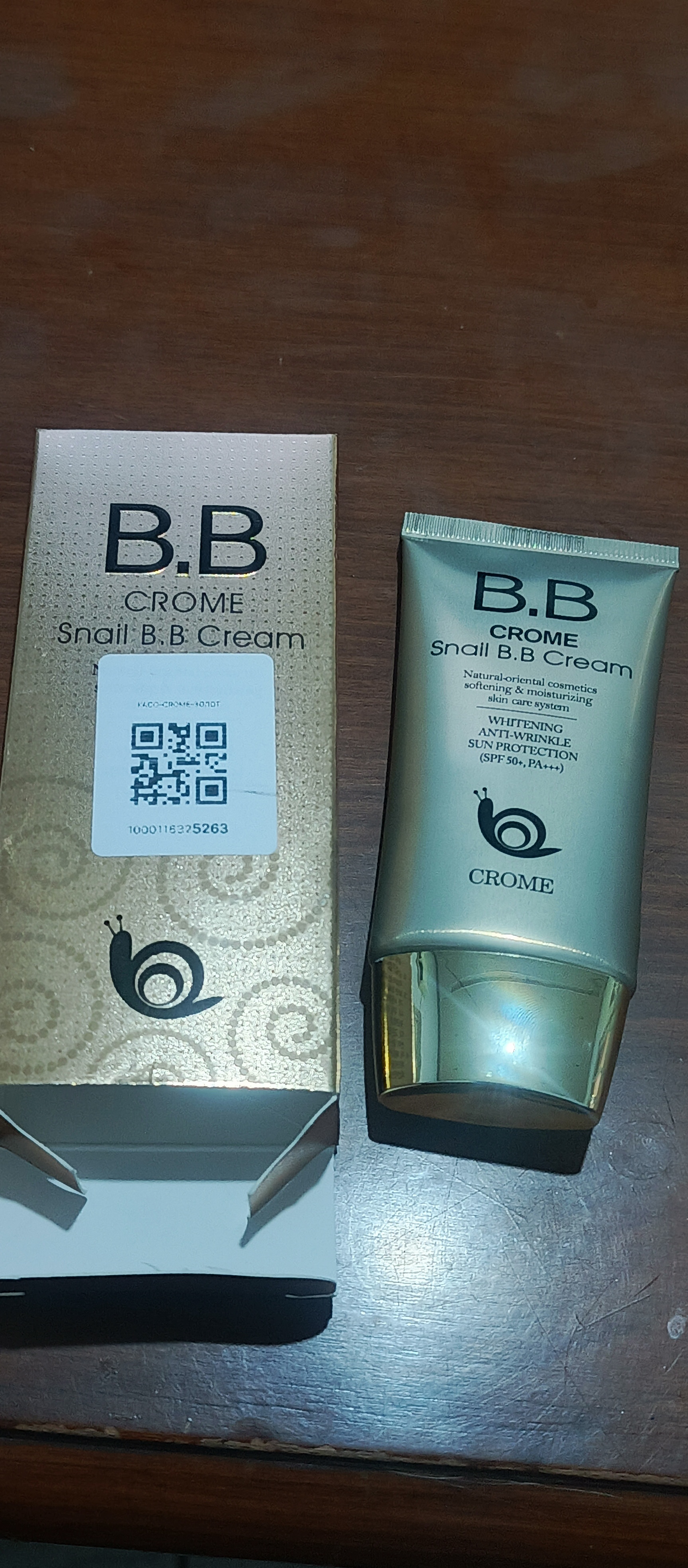 CROME SNAIL BB krem SPF50, с муцином улитки, отбеливающий тональный крем
