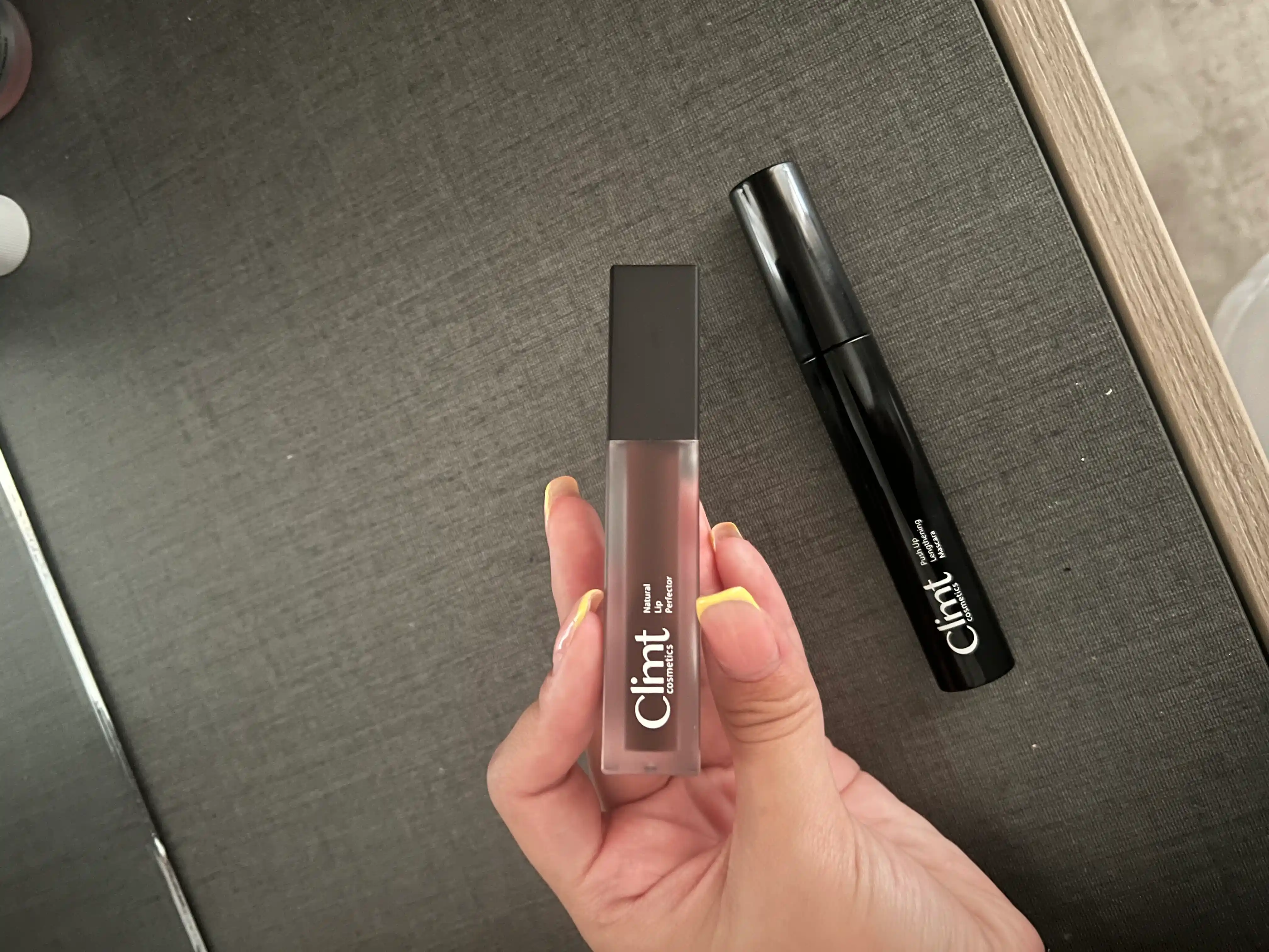 Climtcosmetics namlantiruvchi lab yaltirog‘i