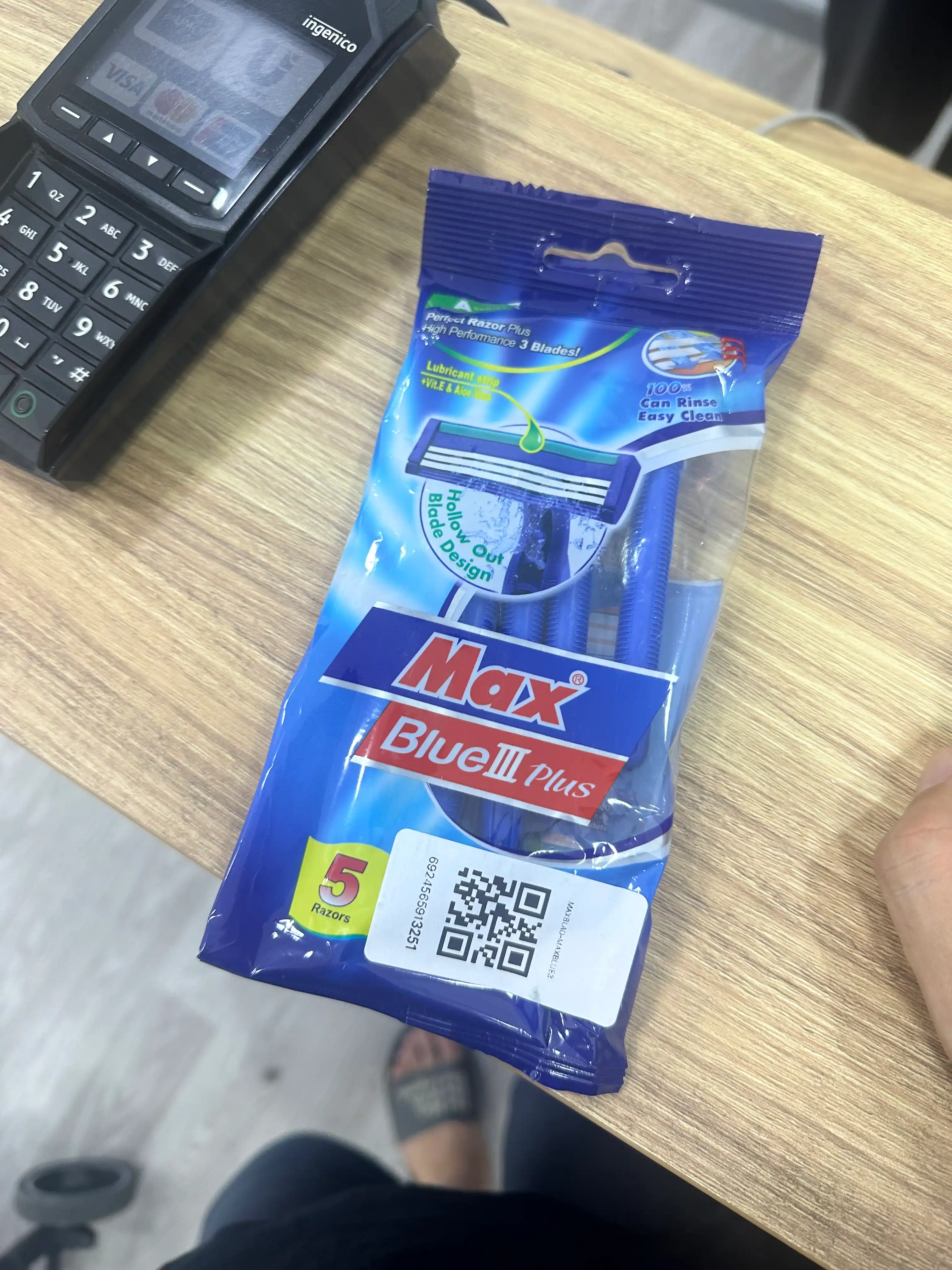 Bir martalik erkaklar ustarasi, MAX Blue III Plus, 3 ta tig‘li, 5 dona, sezgir teri uchun