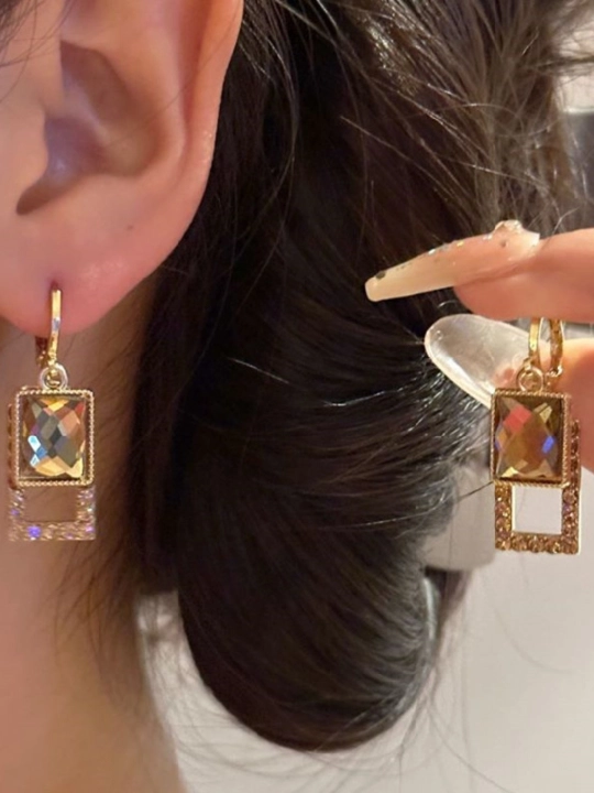 Серьги для женщин