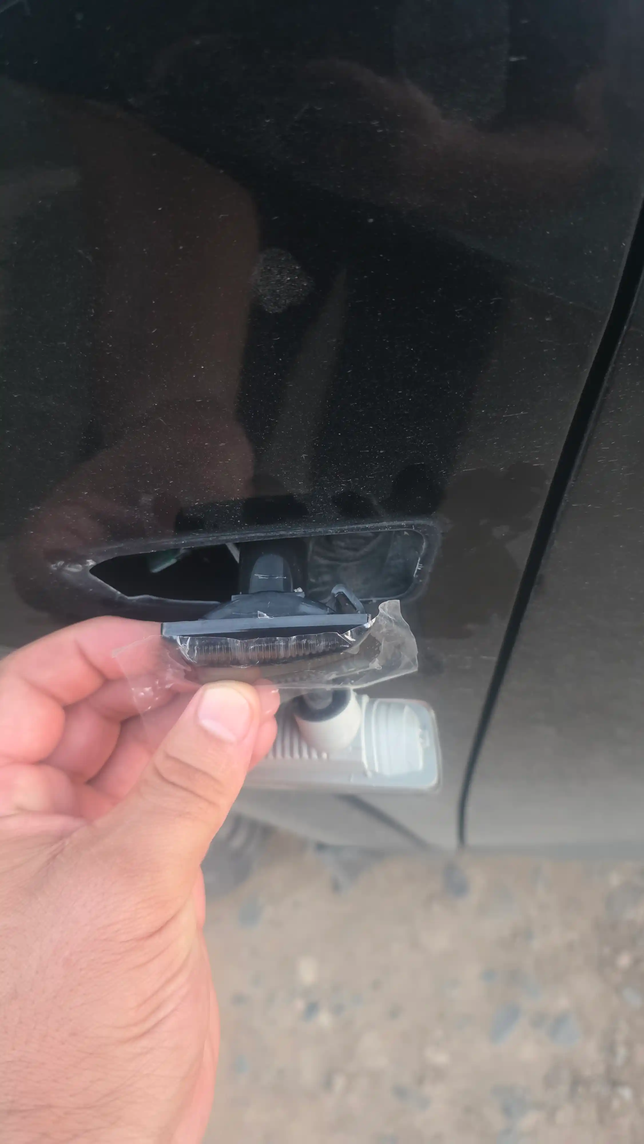 Chevrolet Onix va Tracker 2 avtomobillari uchun zamonaviy LED yon burilish chirog‘i