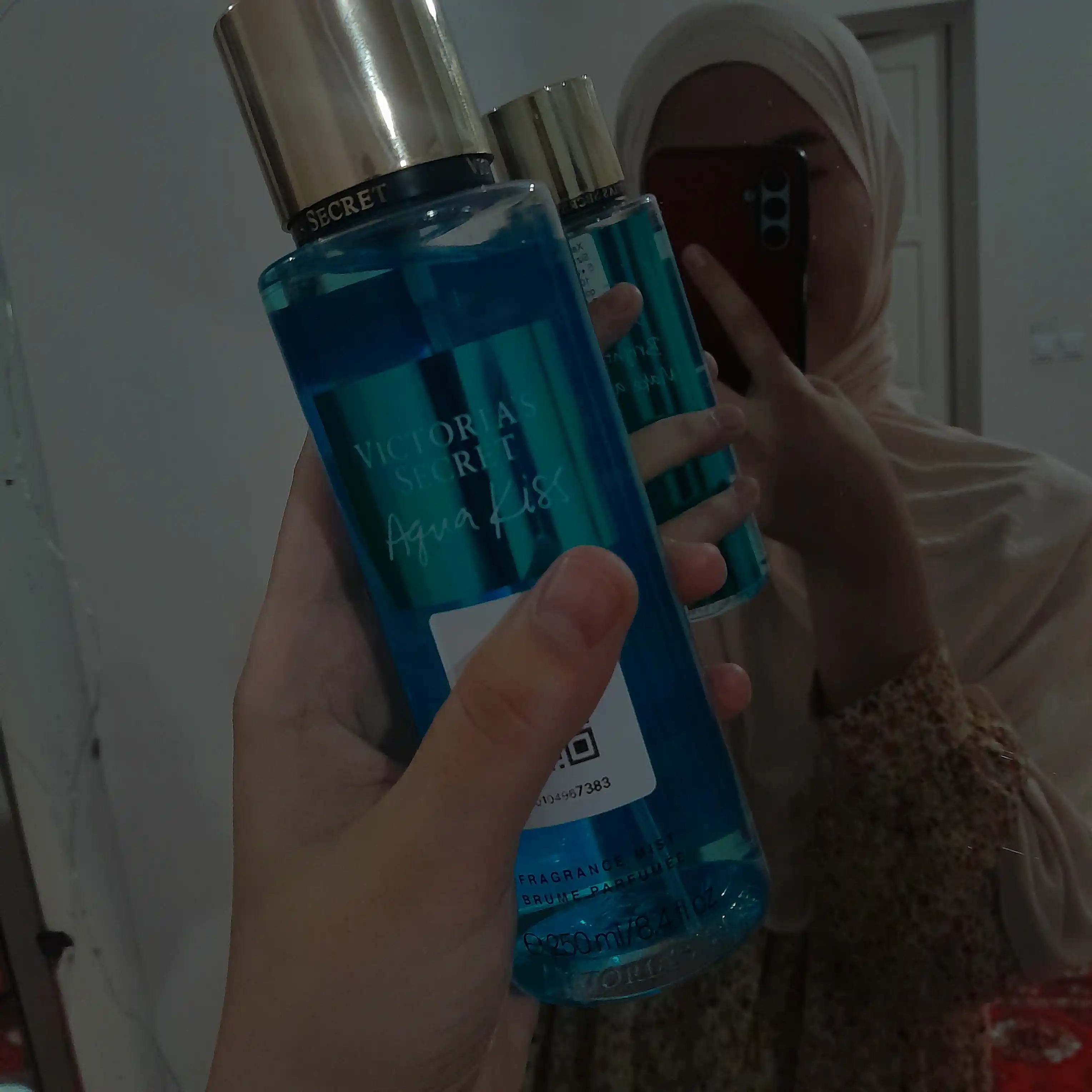 Parfyumlangan tana spreyi suvi Victoria's Secret Spreyi Aqua Kiss Rush, Shimmer, 250 ml