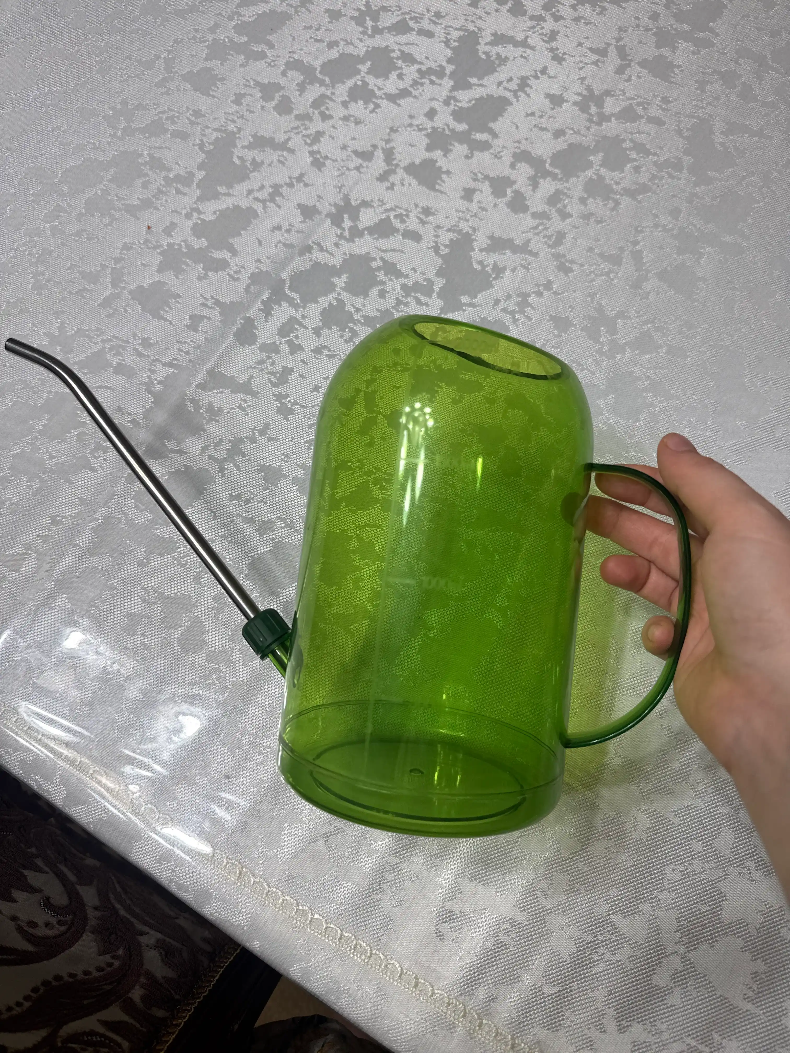 Gullar va o‘simliklar uchun leyka, bog‘ uchun sug‘orish idishi, 1,5 litr, 2 litr